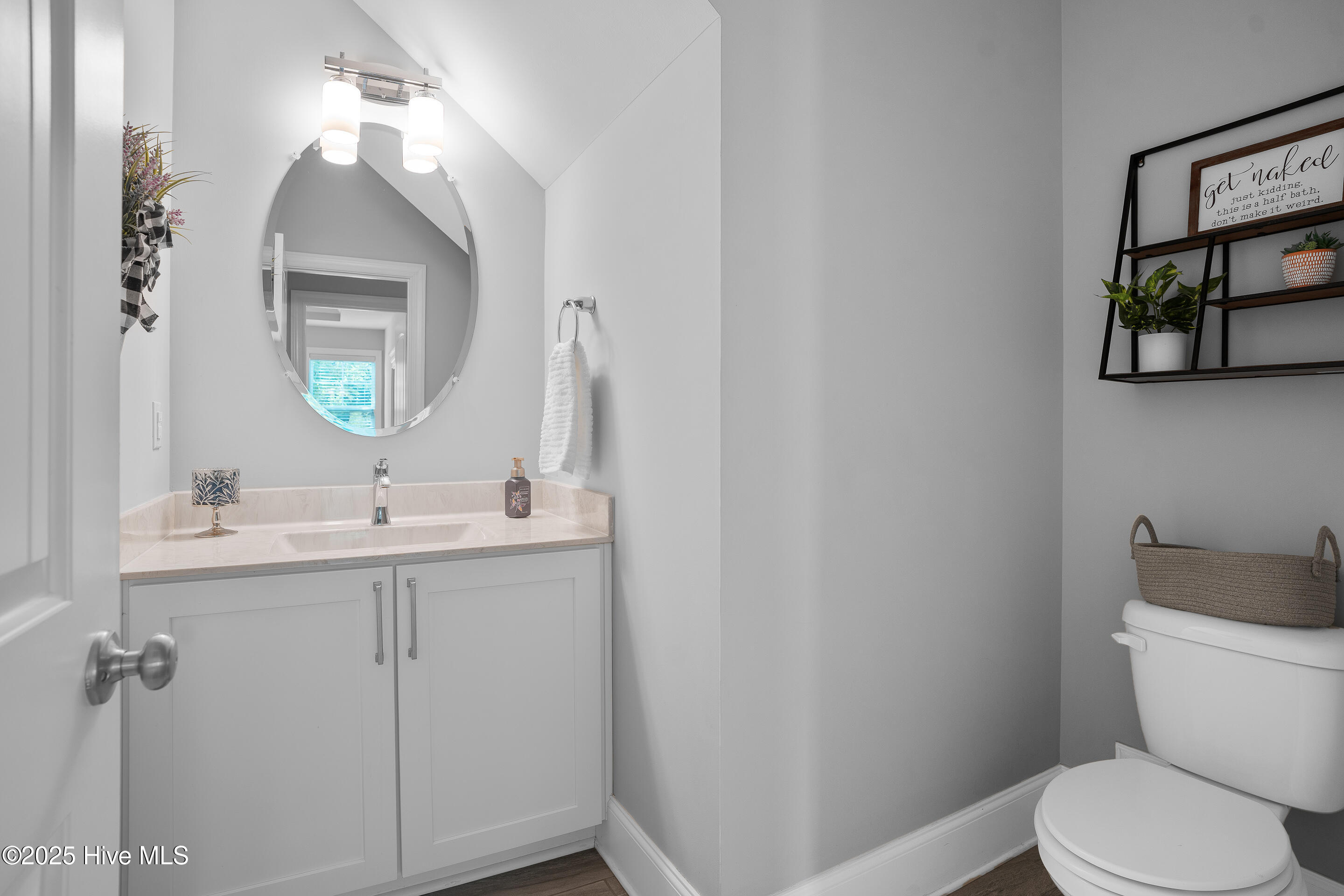 100546776 | Photo 28