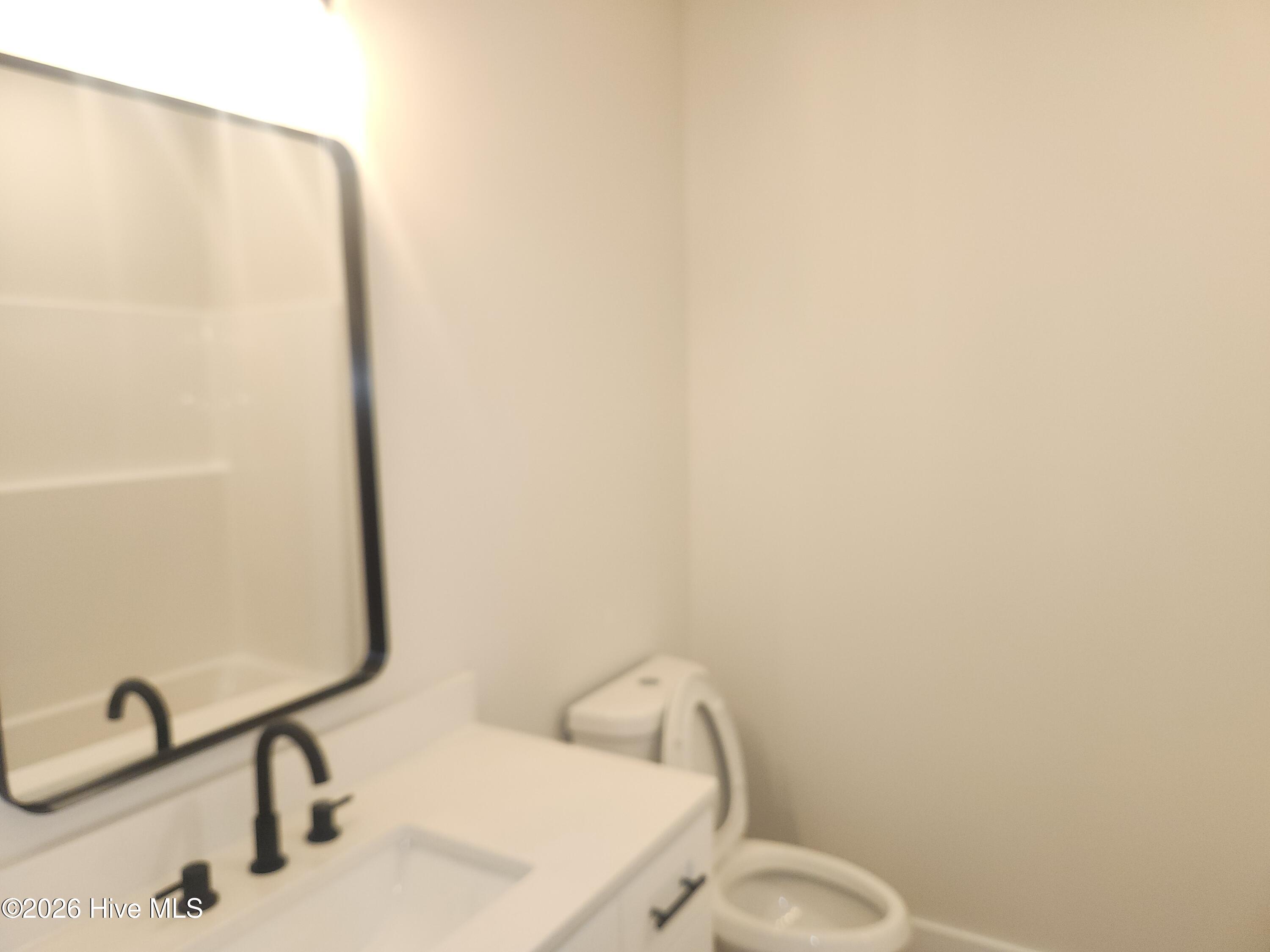 100545899 | Photo 36