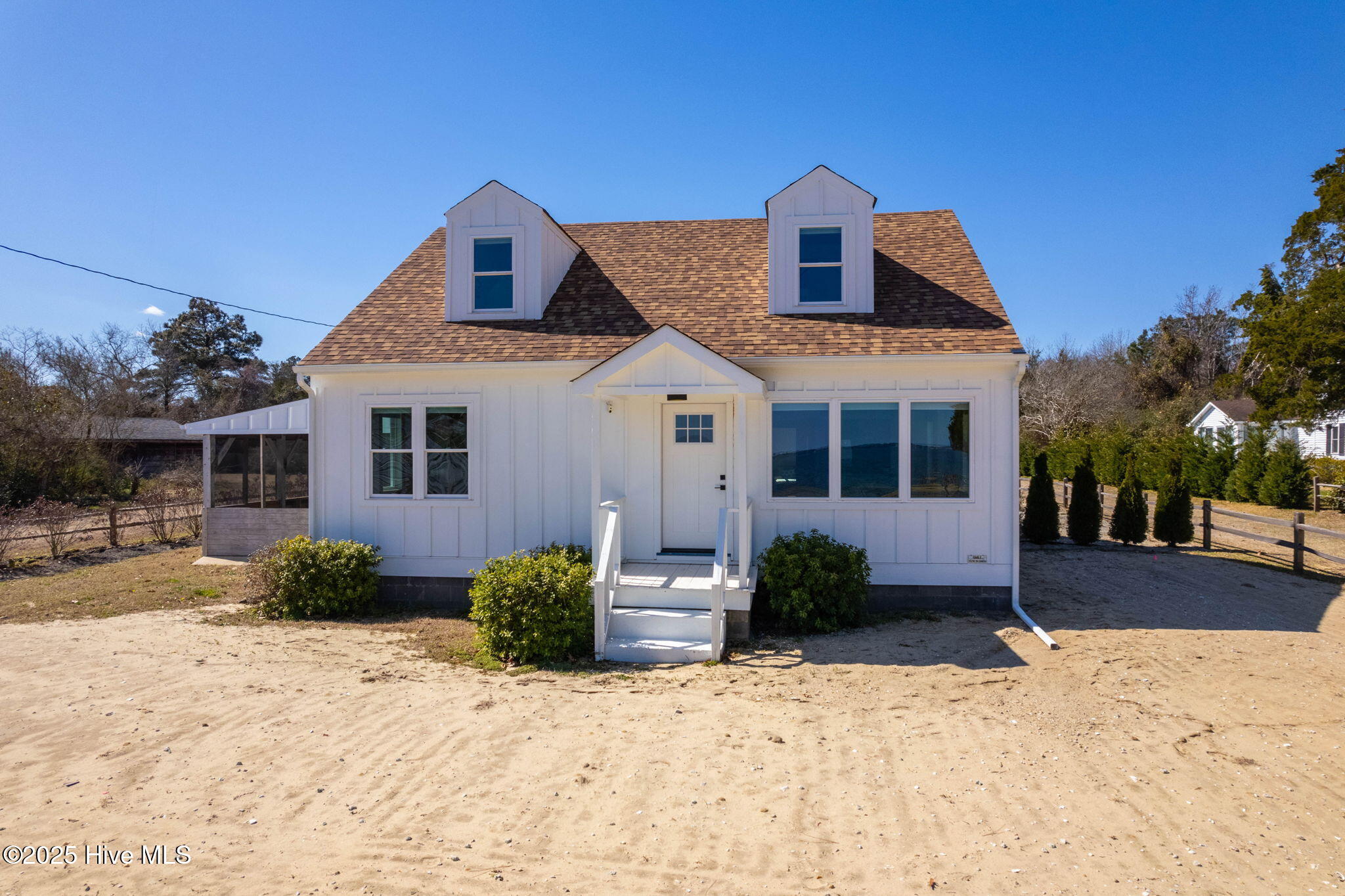 Homes for sale in Aydlett, NC | 292 Narrow Shore Rd, Aydlett, NC 27916 | MLS# 100534573