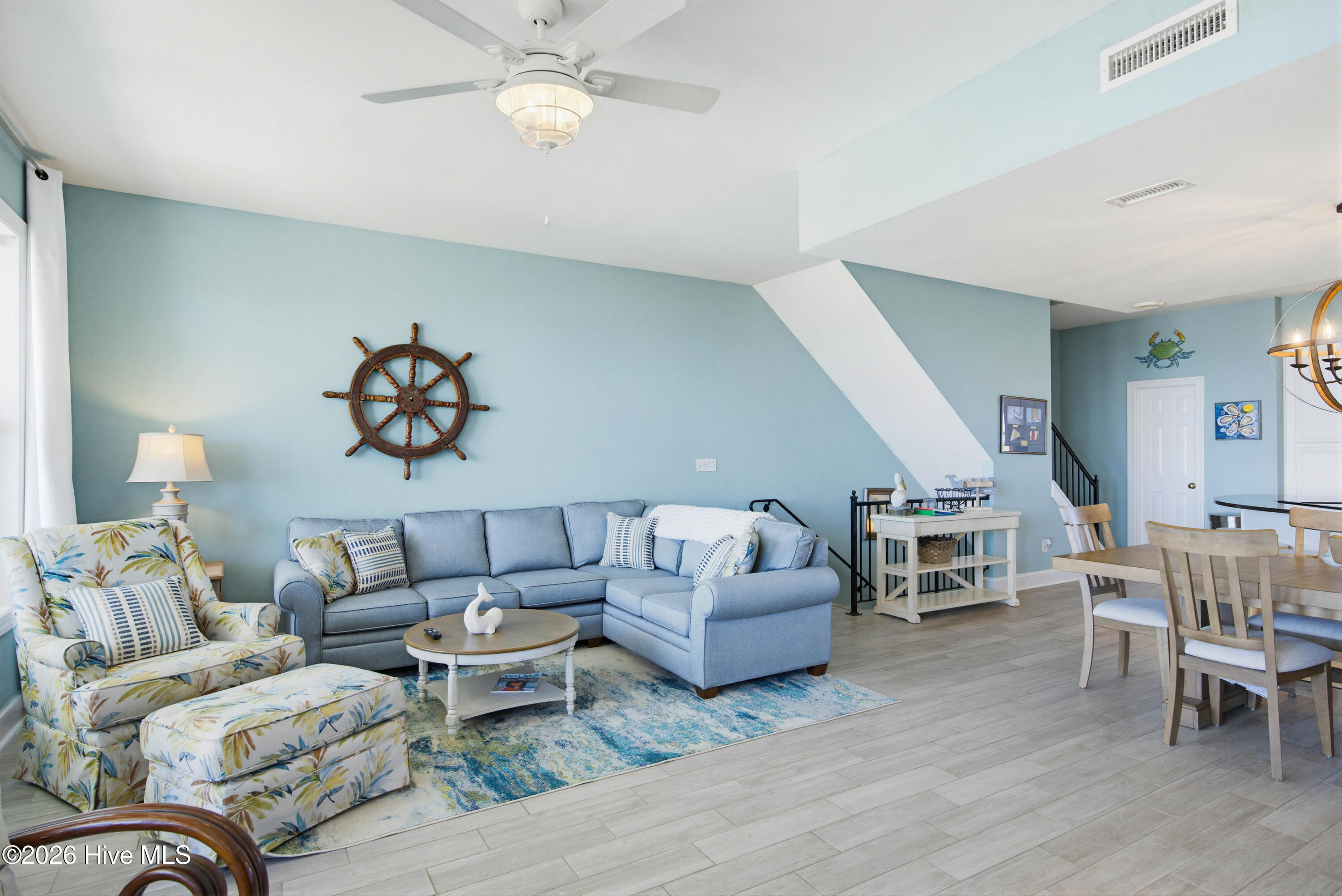 100566457 | Photo 22