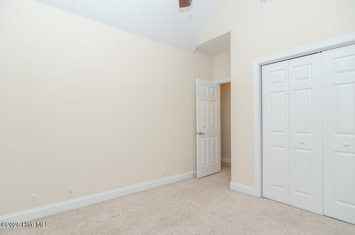 100556444 | Photo 26