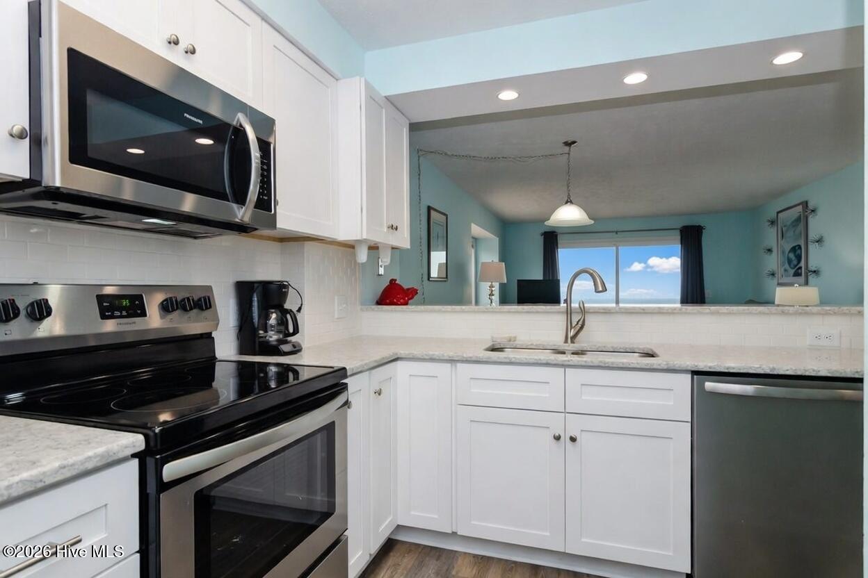 100557197 | Photo 10