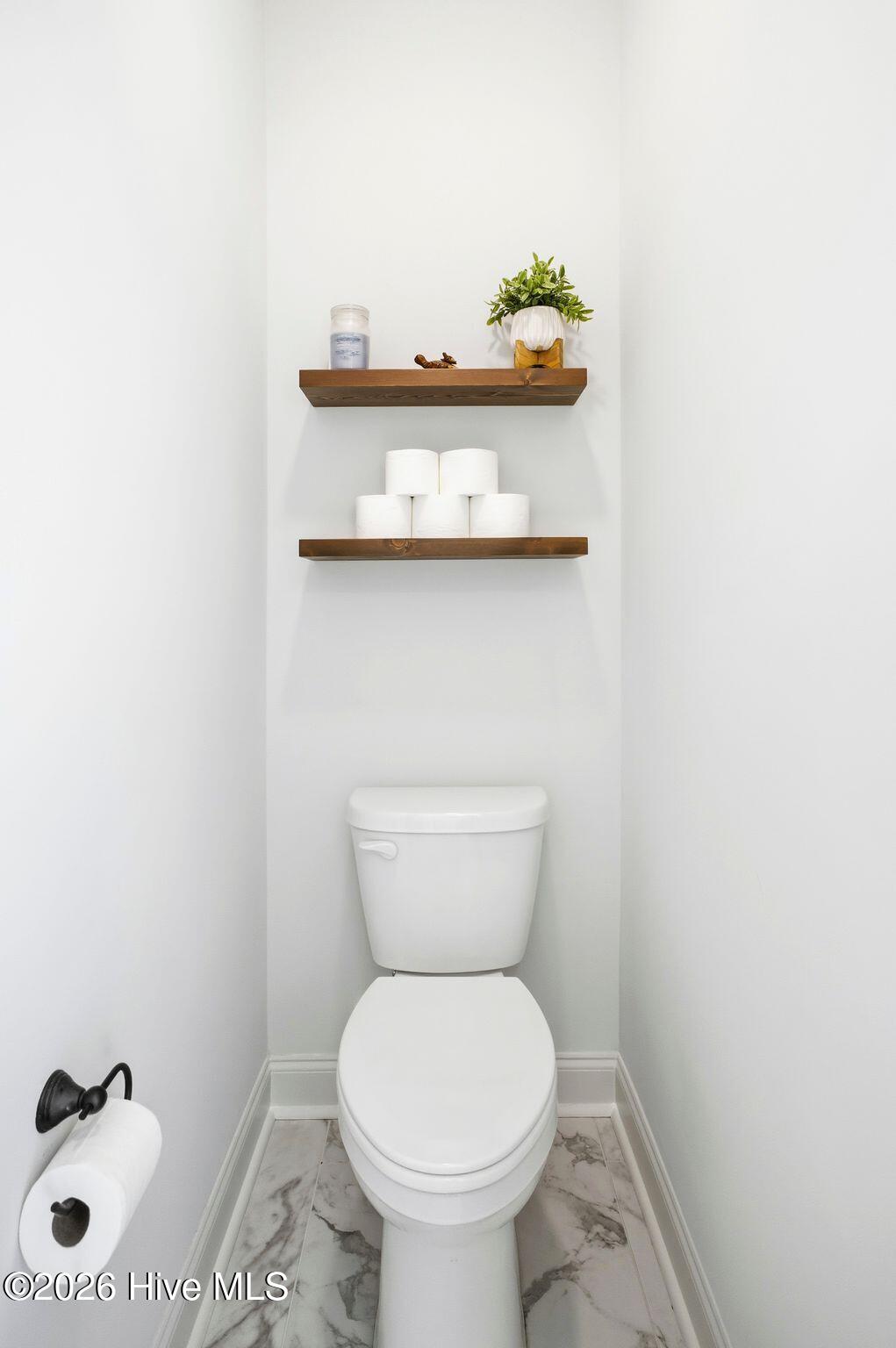 100568135 | Photo 43