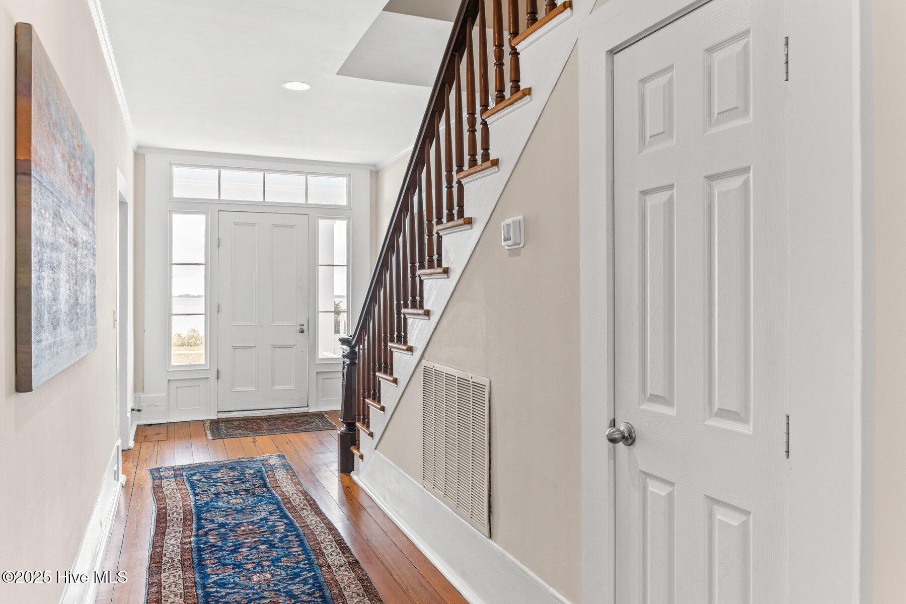 100561116 | Photo 13