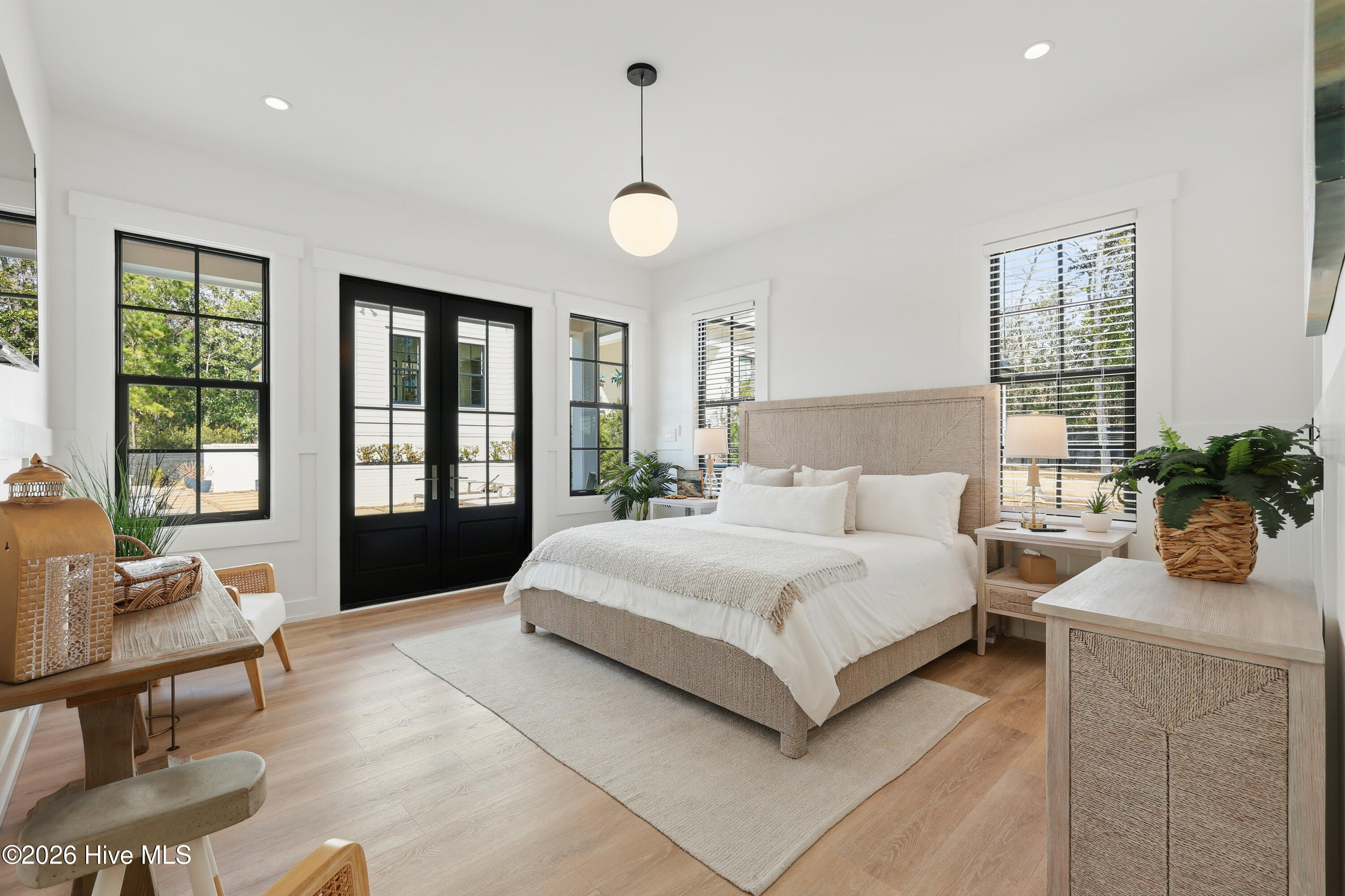 100554567 | Photo 59