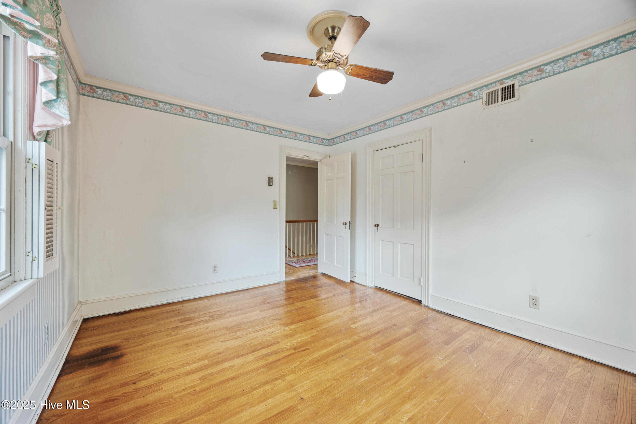1300 Fairfax Avenue, Elizabeth City, NC, 27909