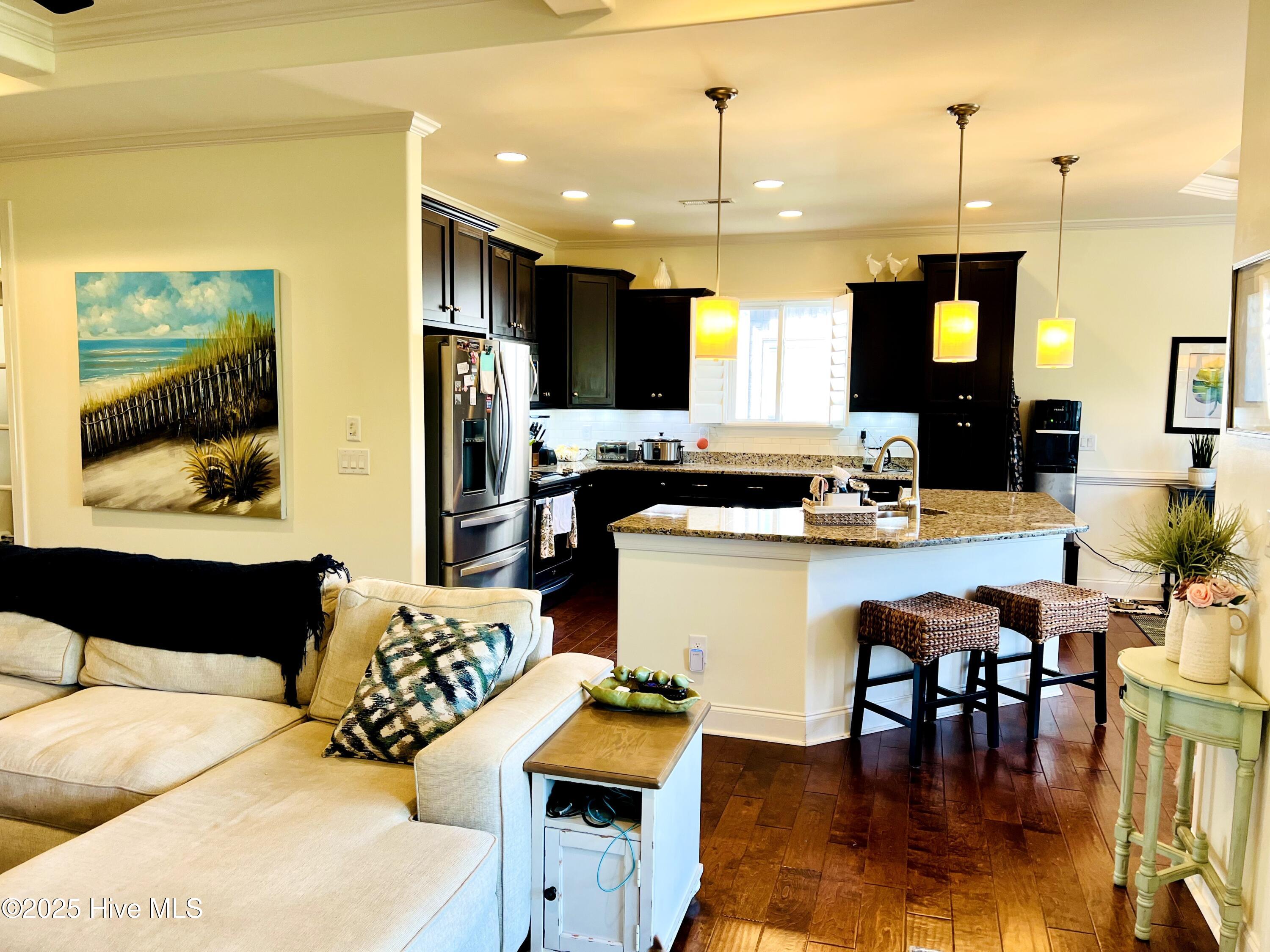 100510644 | Photo 13