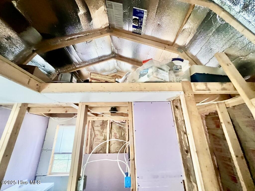 100527564 | Photo 27