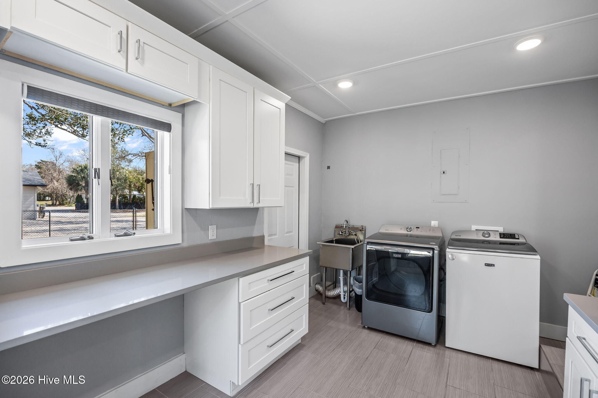 100560394 | Photo 44