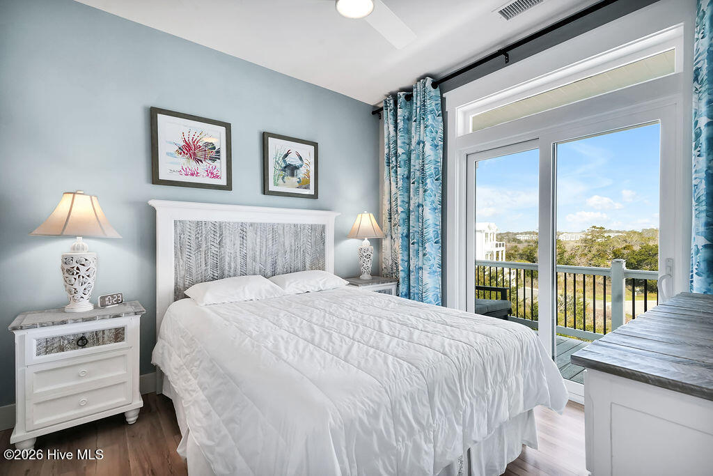 100560016 | Photo 37