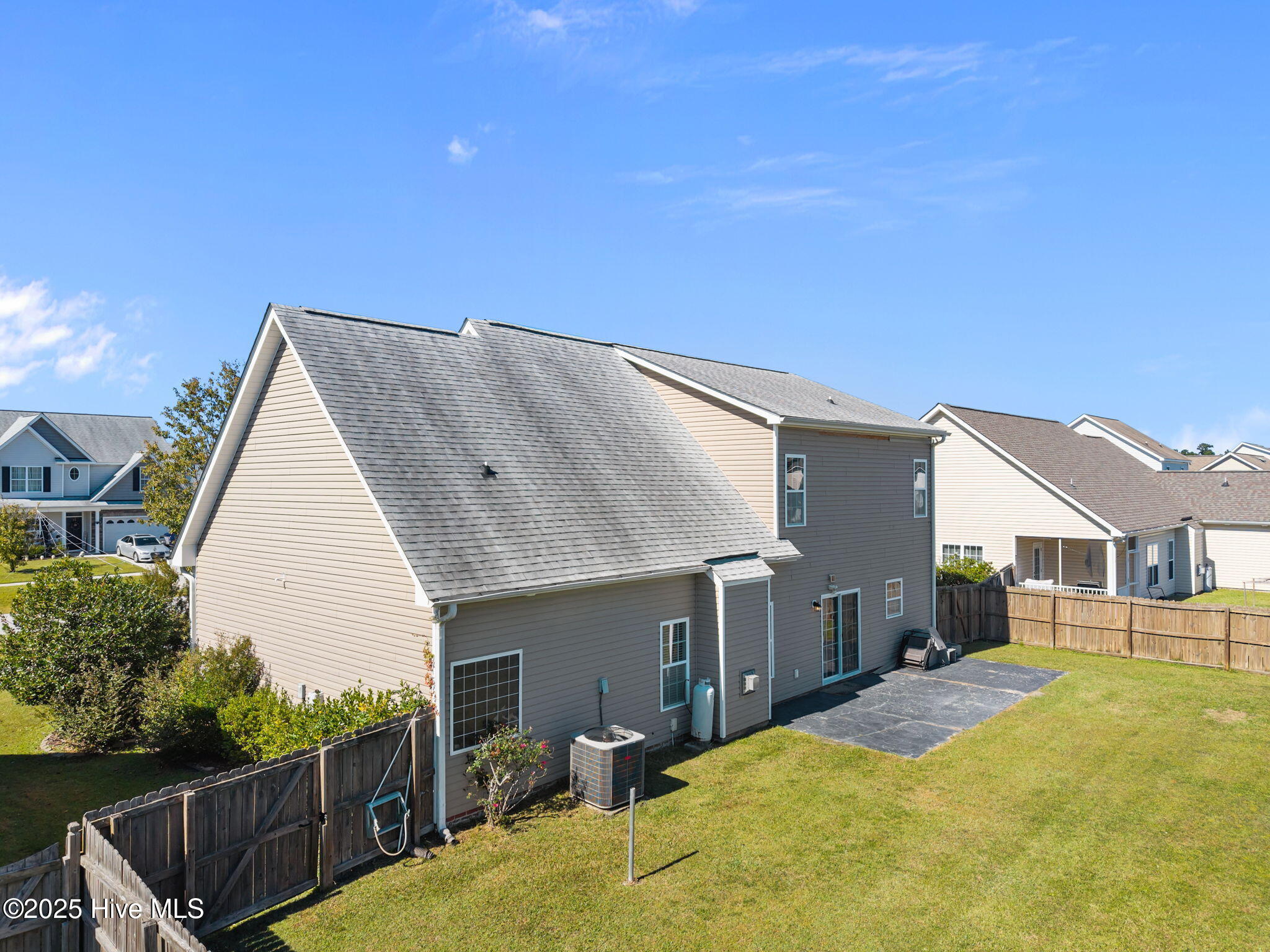 100532317 | Photo 41