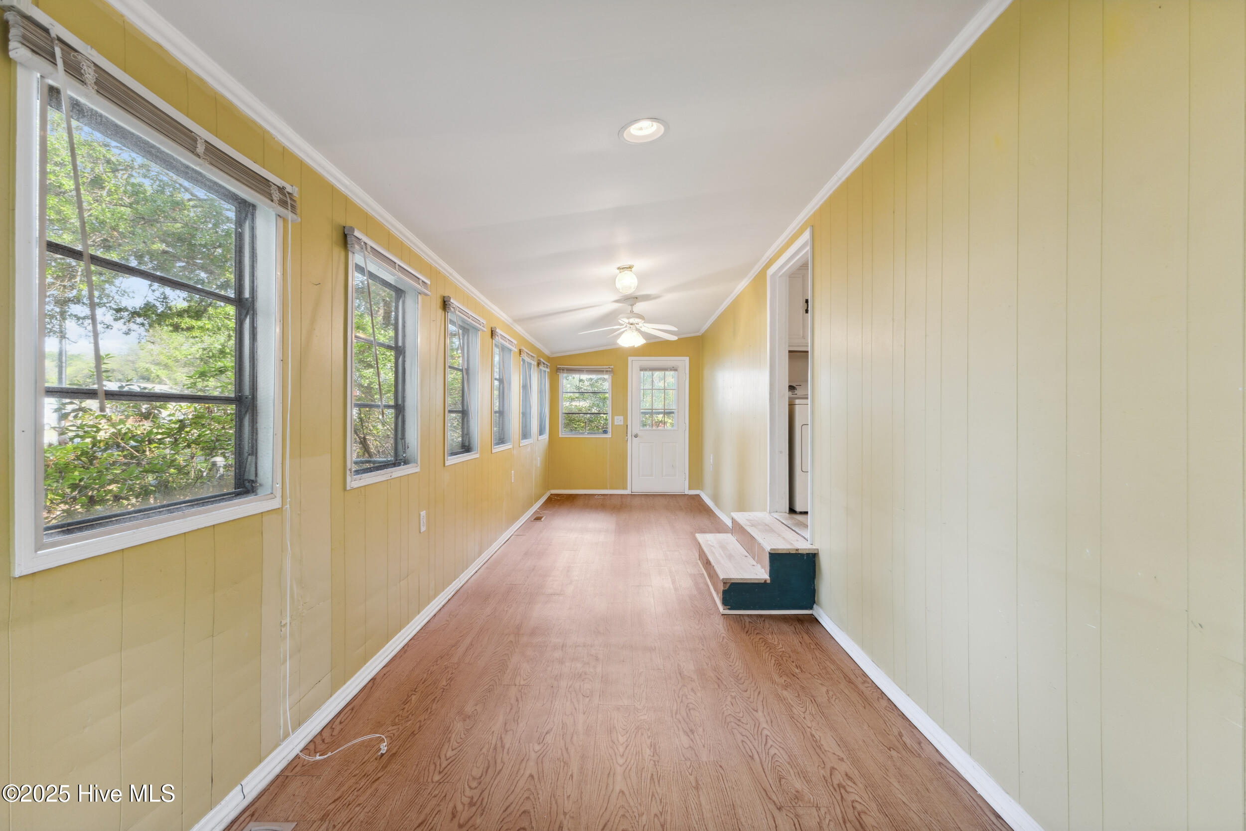 100511542 | Photo 25