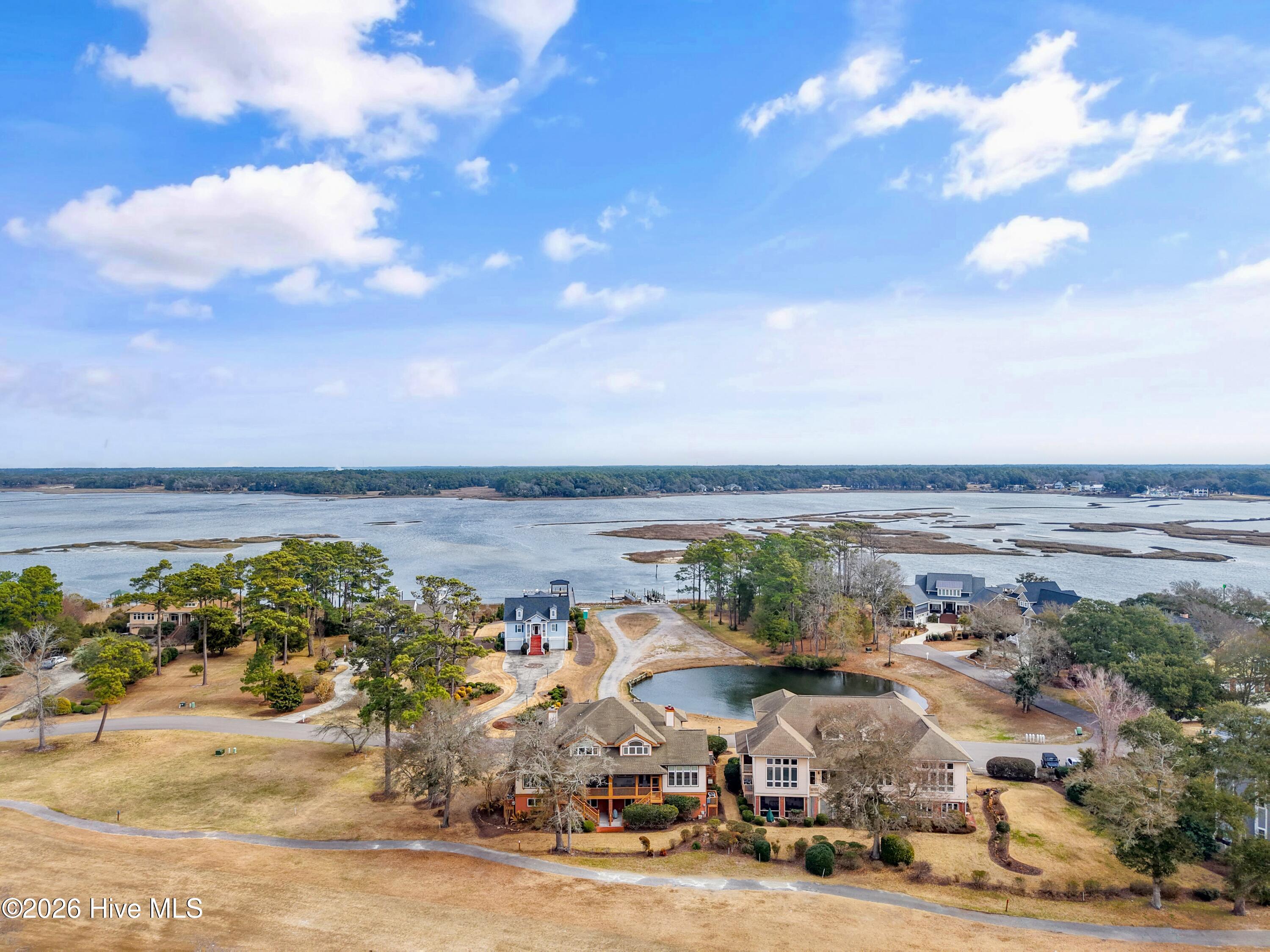 100557427 | Photo 79