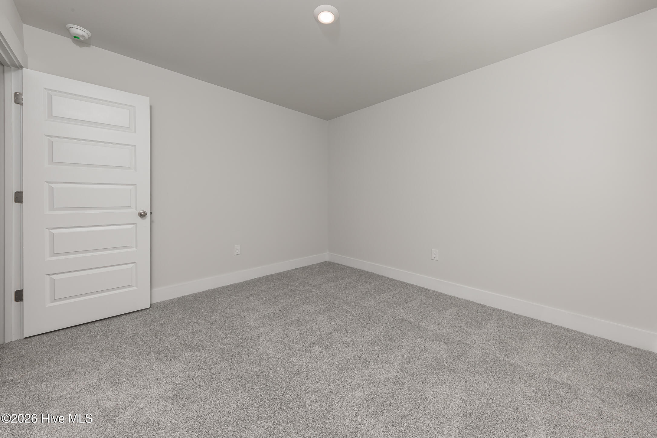 100547064 | Photo 27