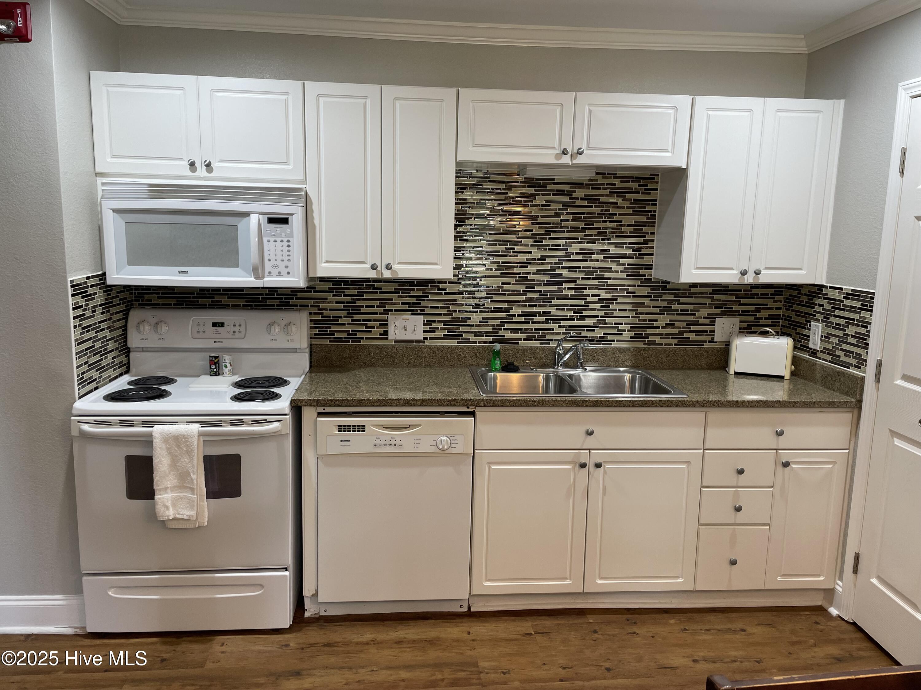 520 Little River Farm Boulevard UNIT C100, Carthage, NC, 28327