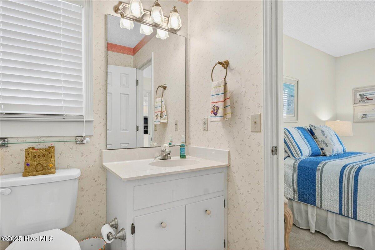 100532821 | Photo 27