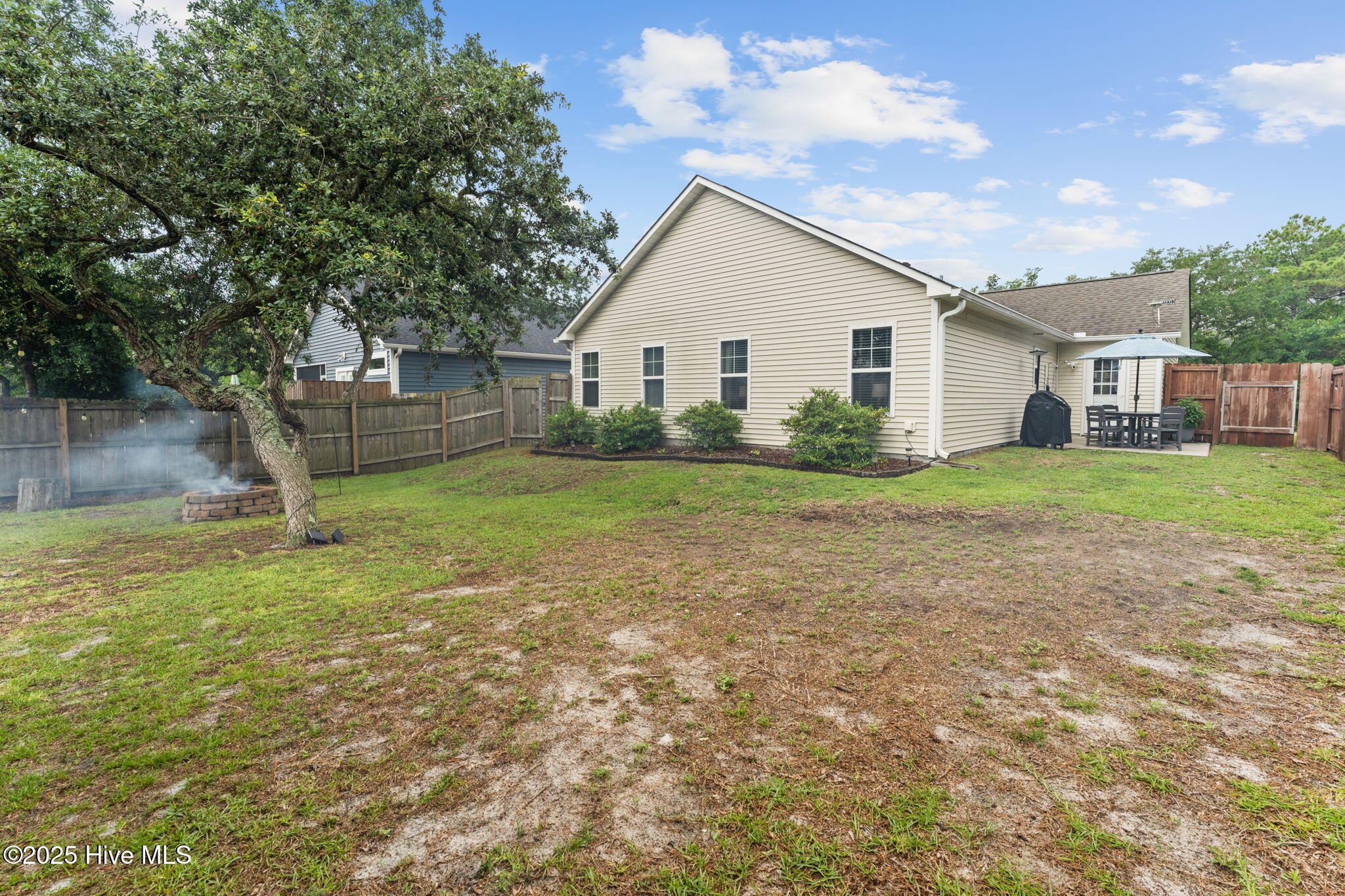 100548300 | Photo 58