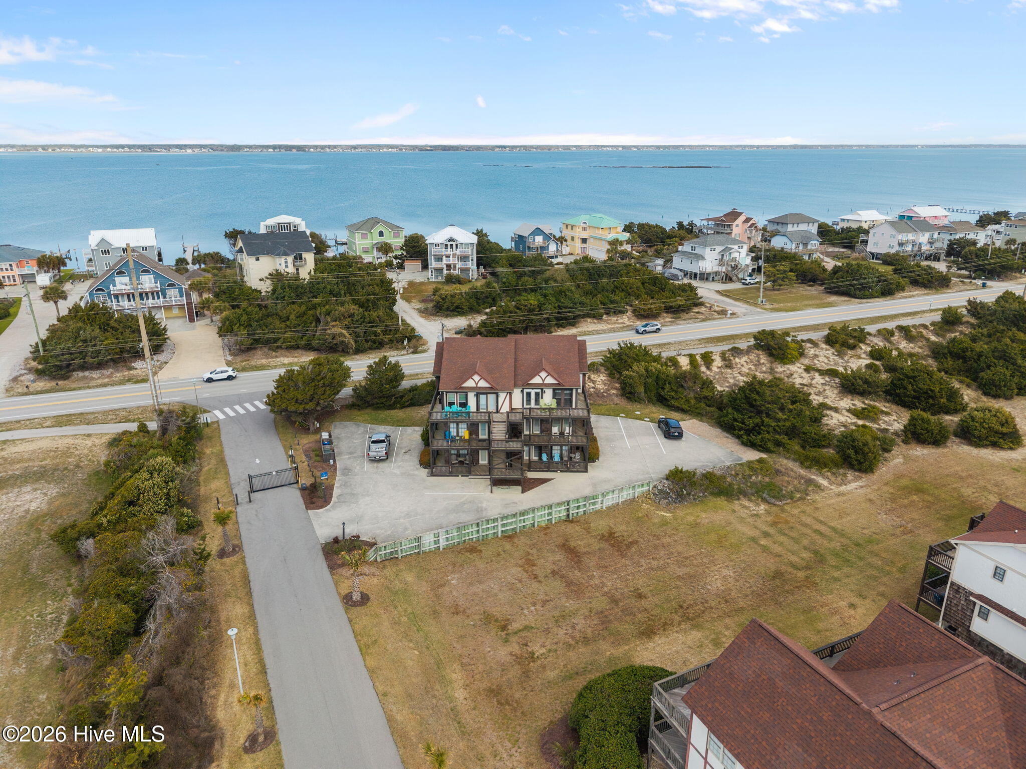 100563759 | Photo 33