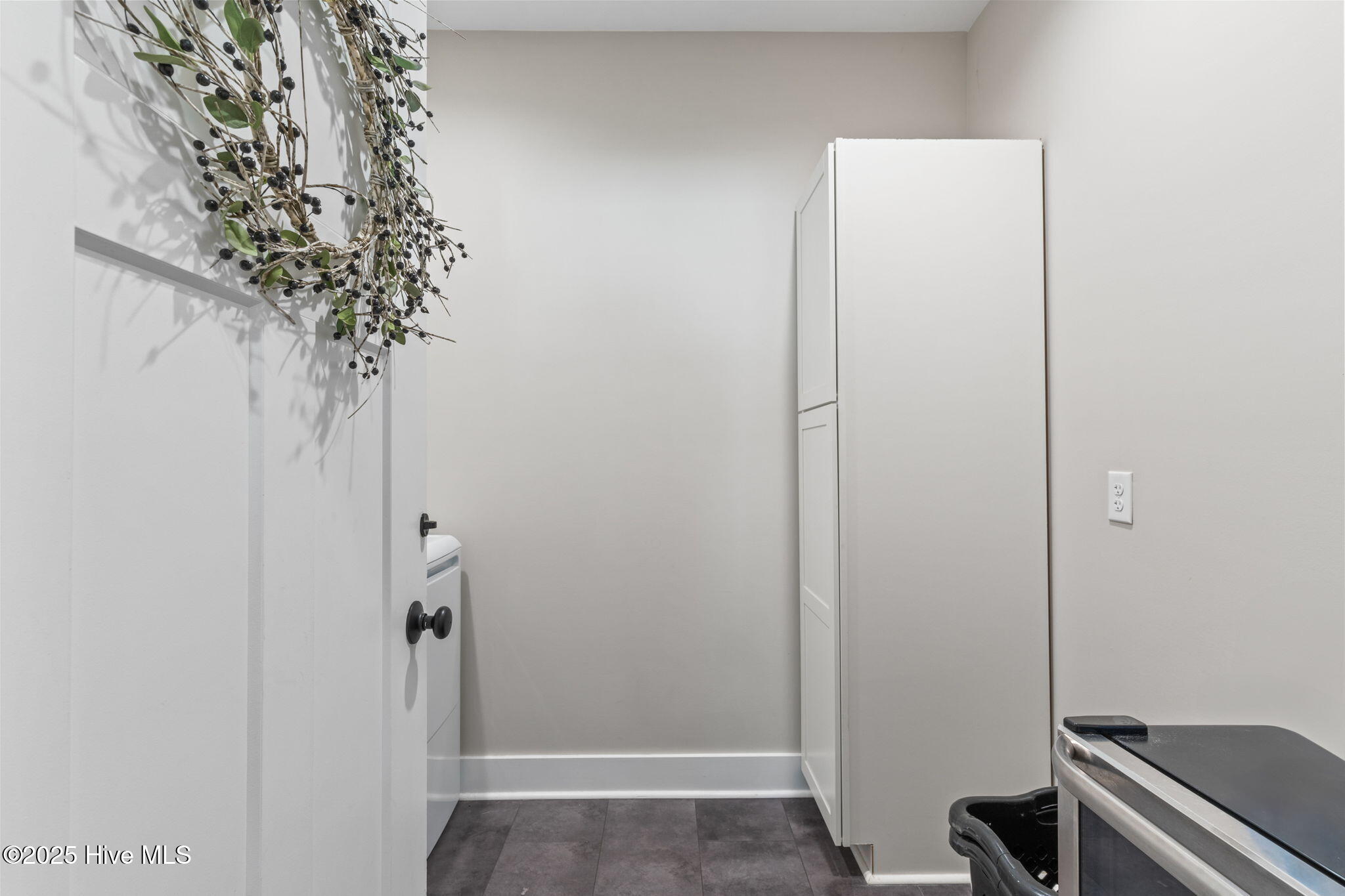 100533110 | Photo 22