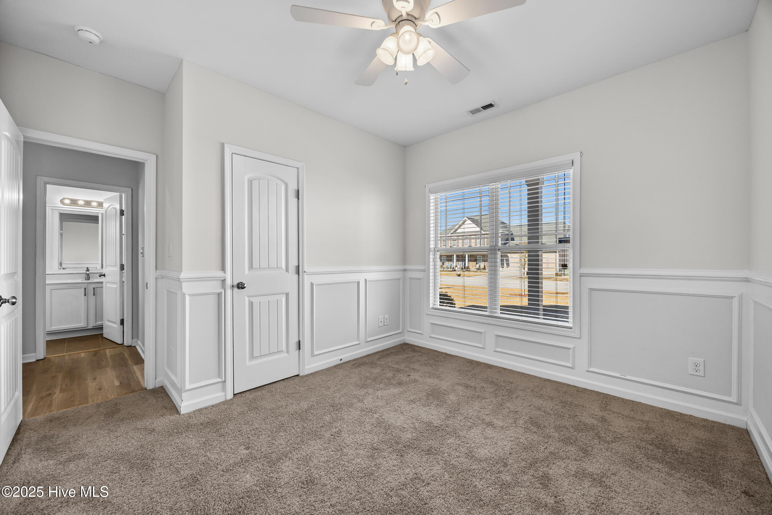 100546907 | Photo 28