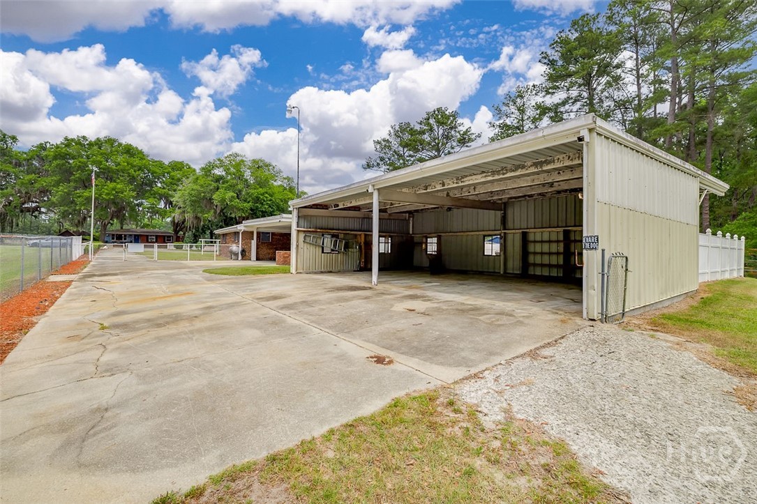 440 Pecan outdoor storage