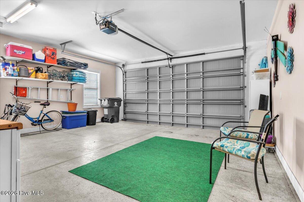 100549972 | Photo 37