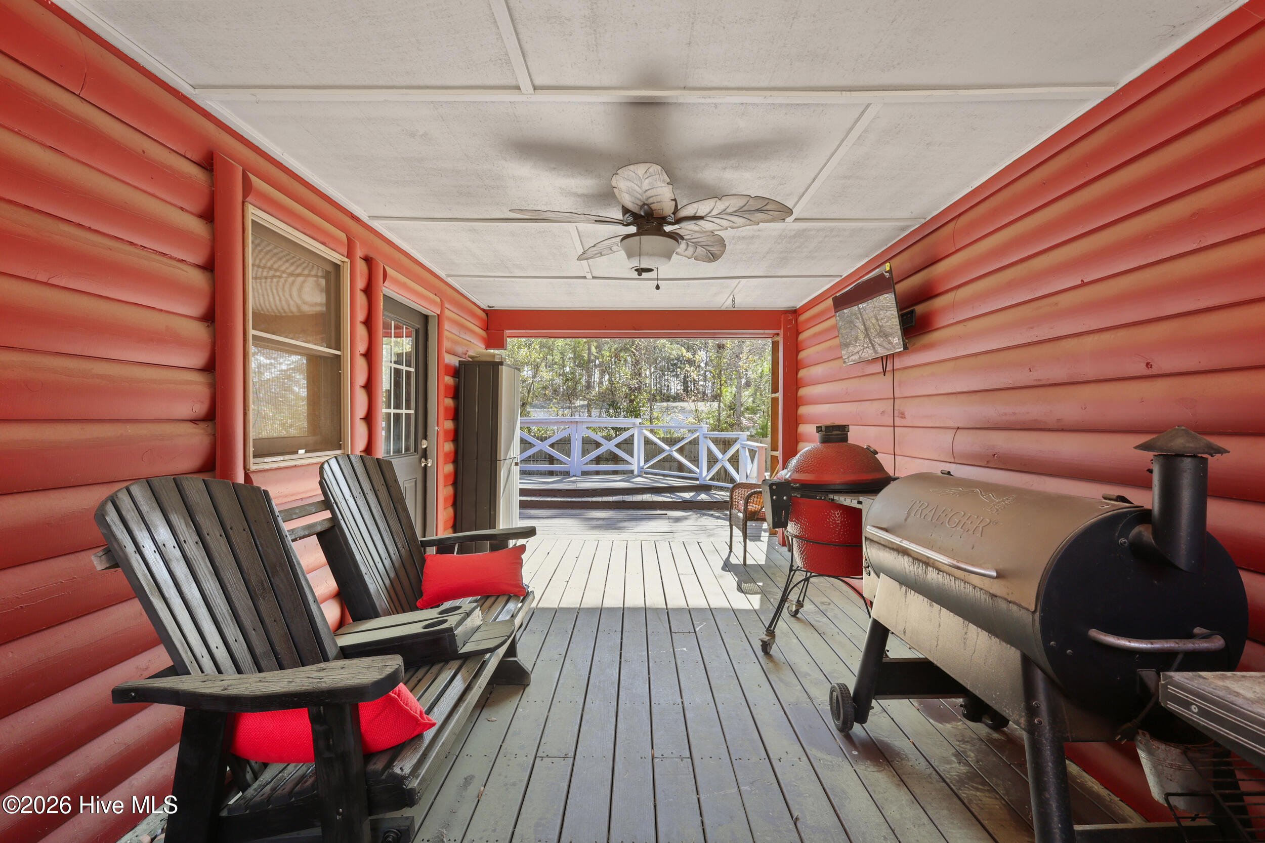 100563563 | Photo 39