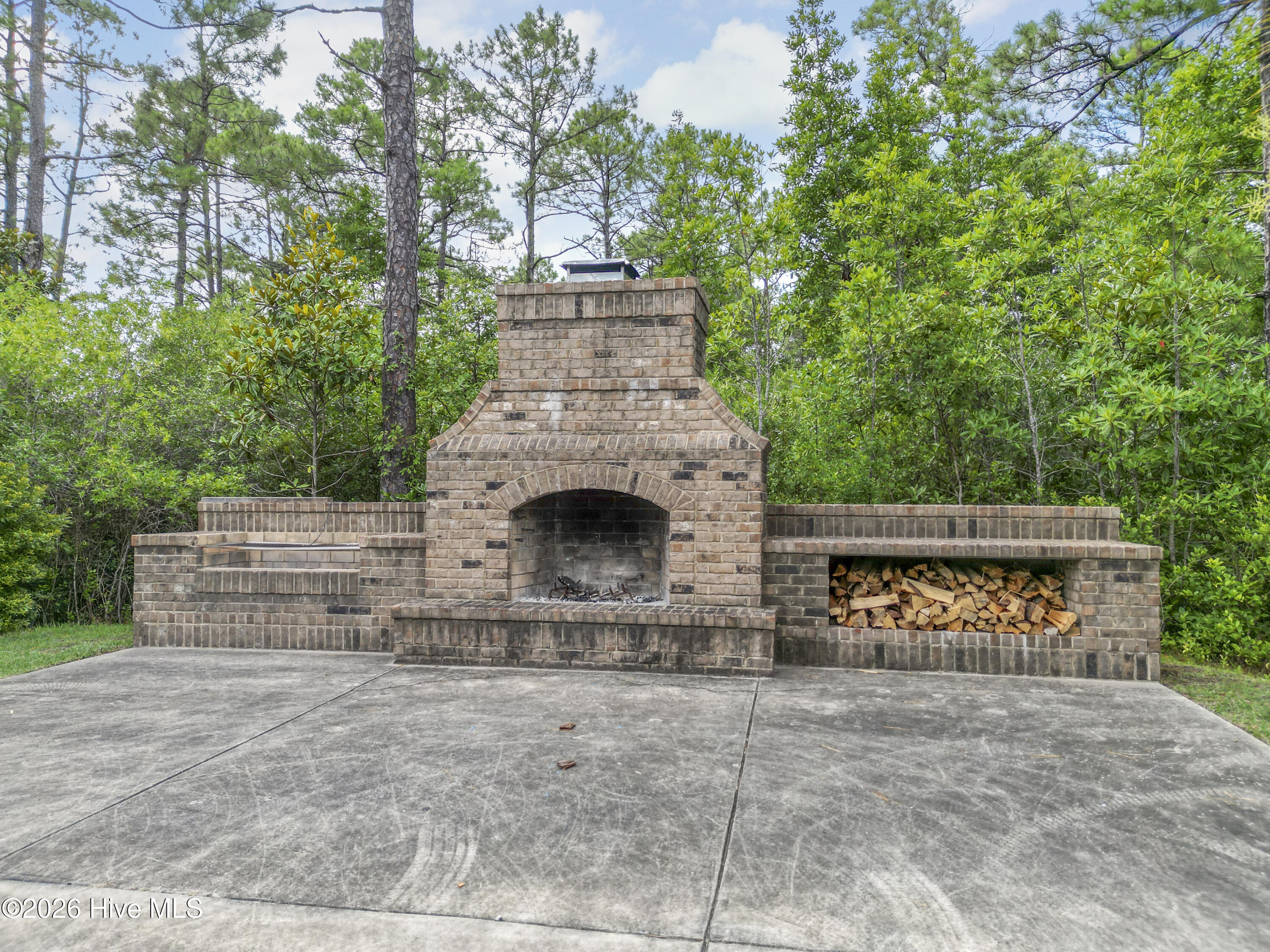 100565220 | Photo 80