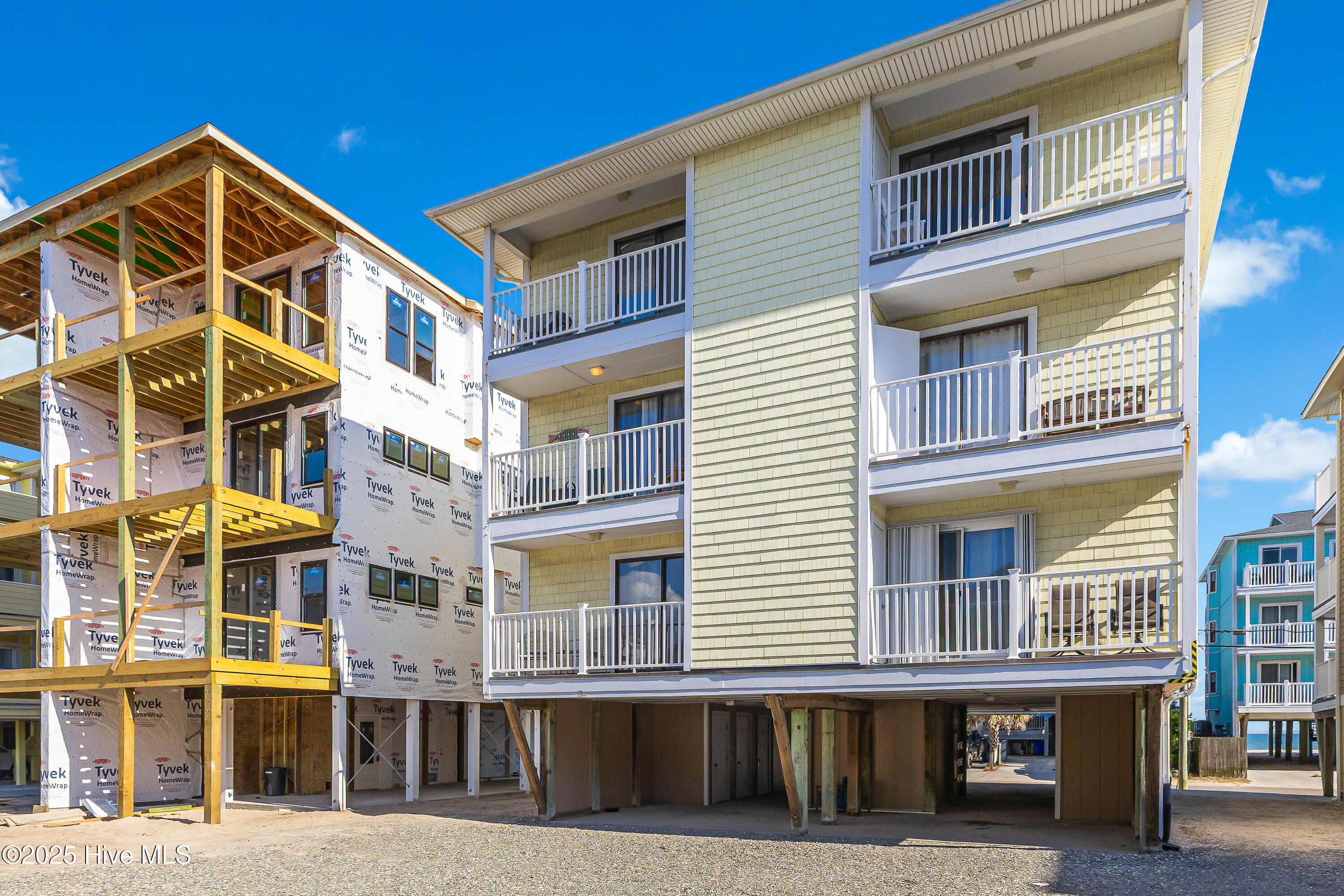 100540902 | Photo 39