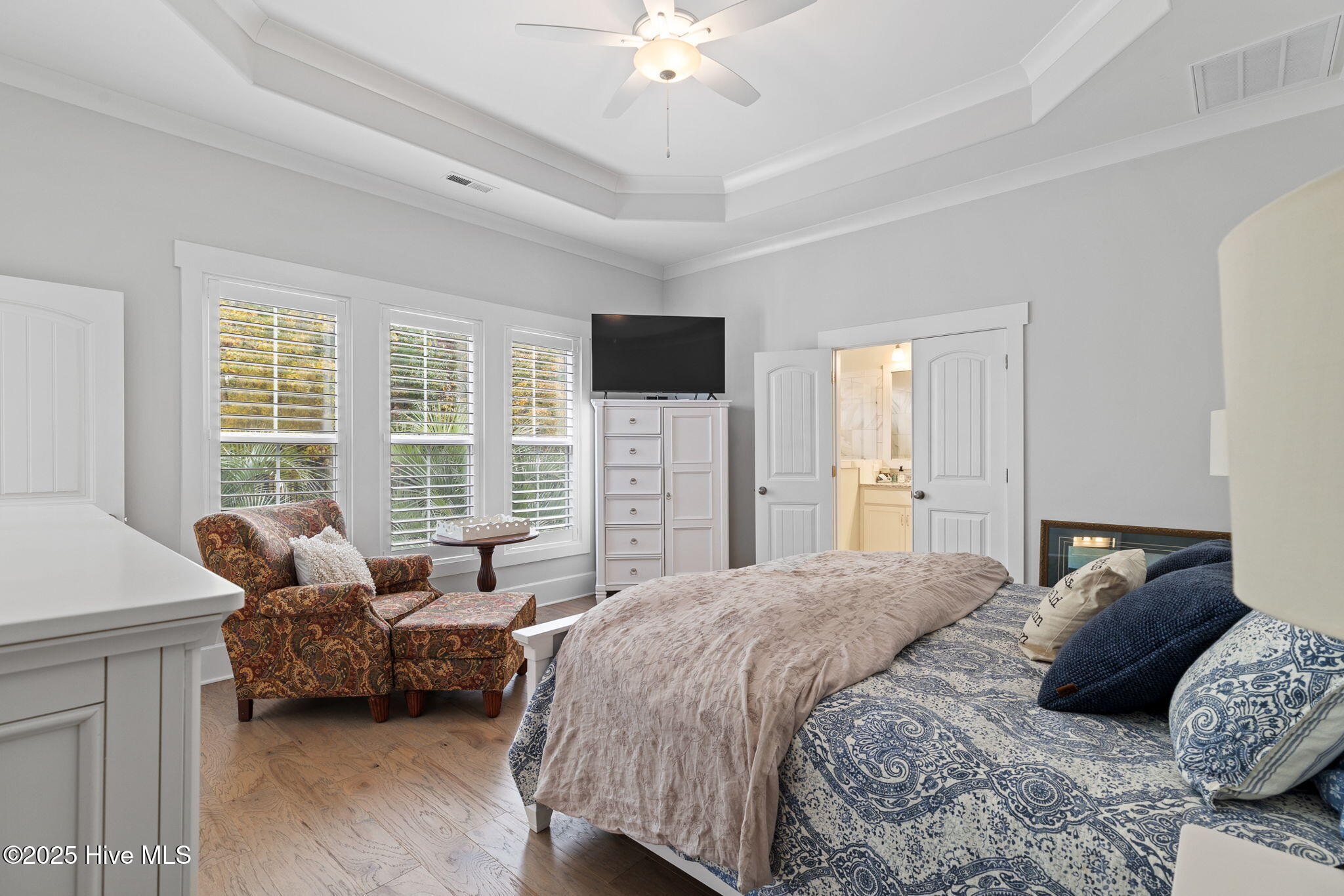 100541273 | Photo 26