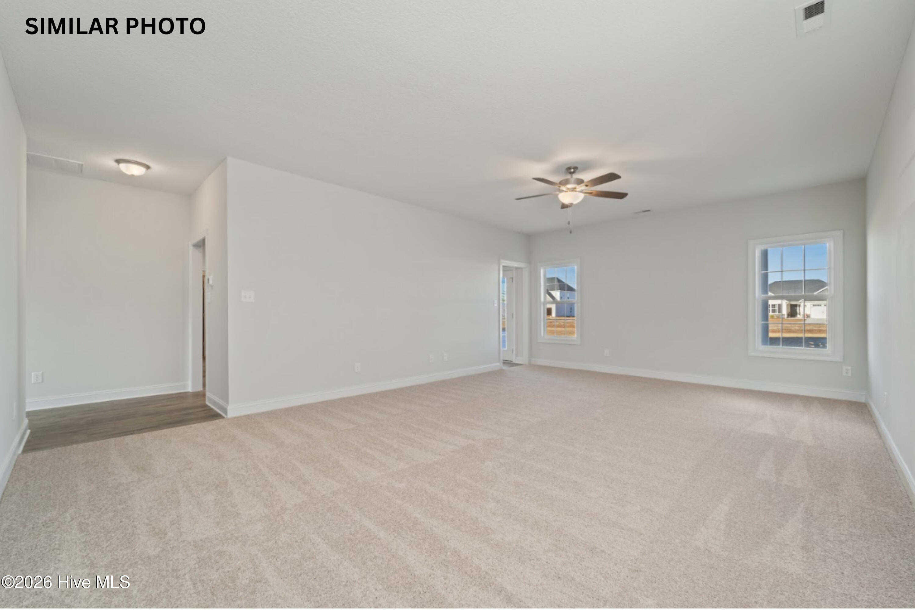 100562018 | Photo 10