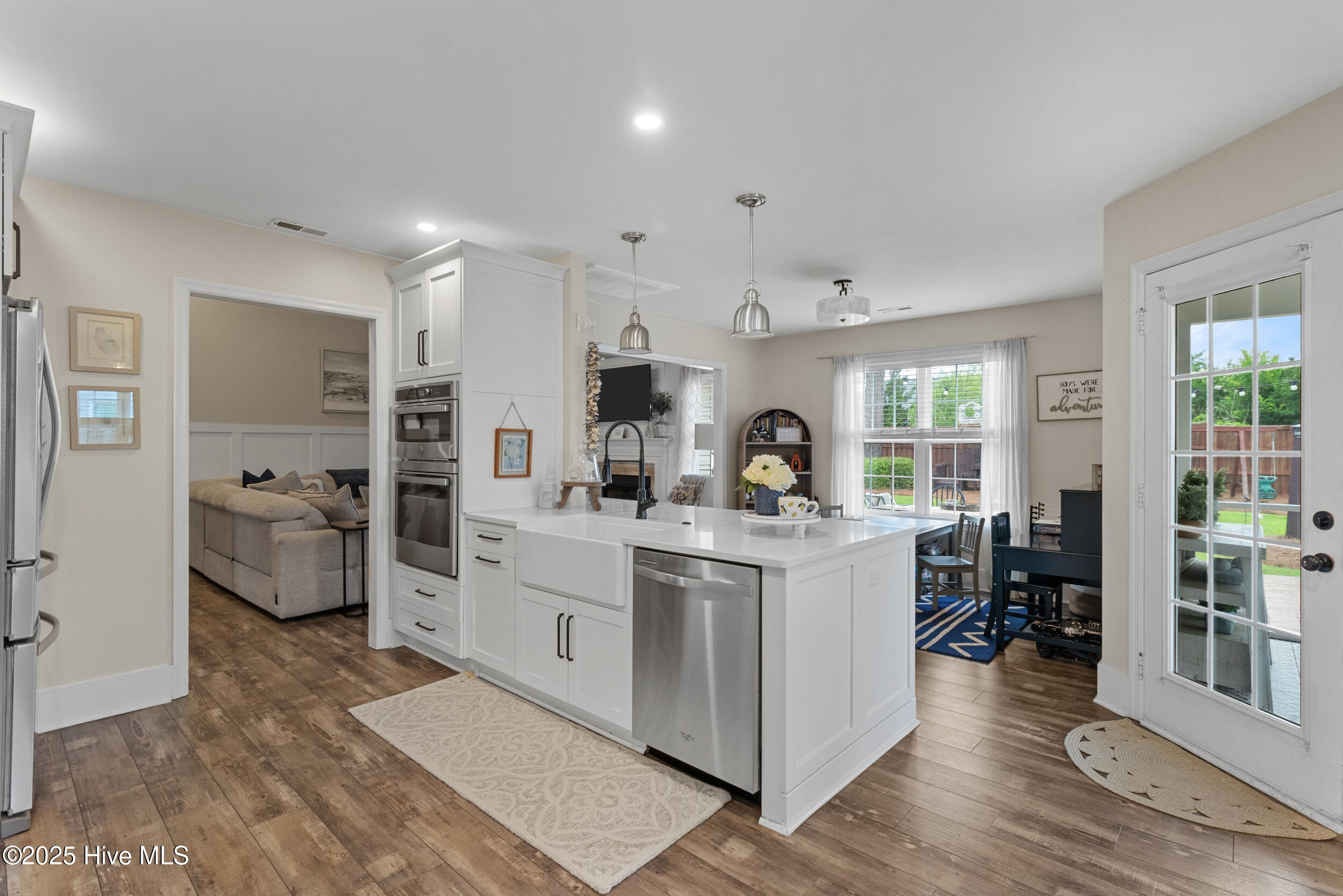 100552310 | Photo 13