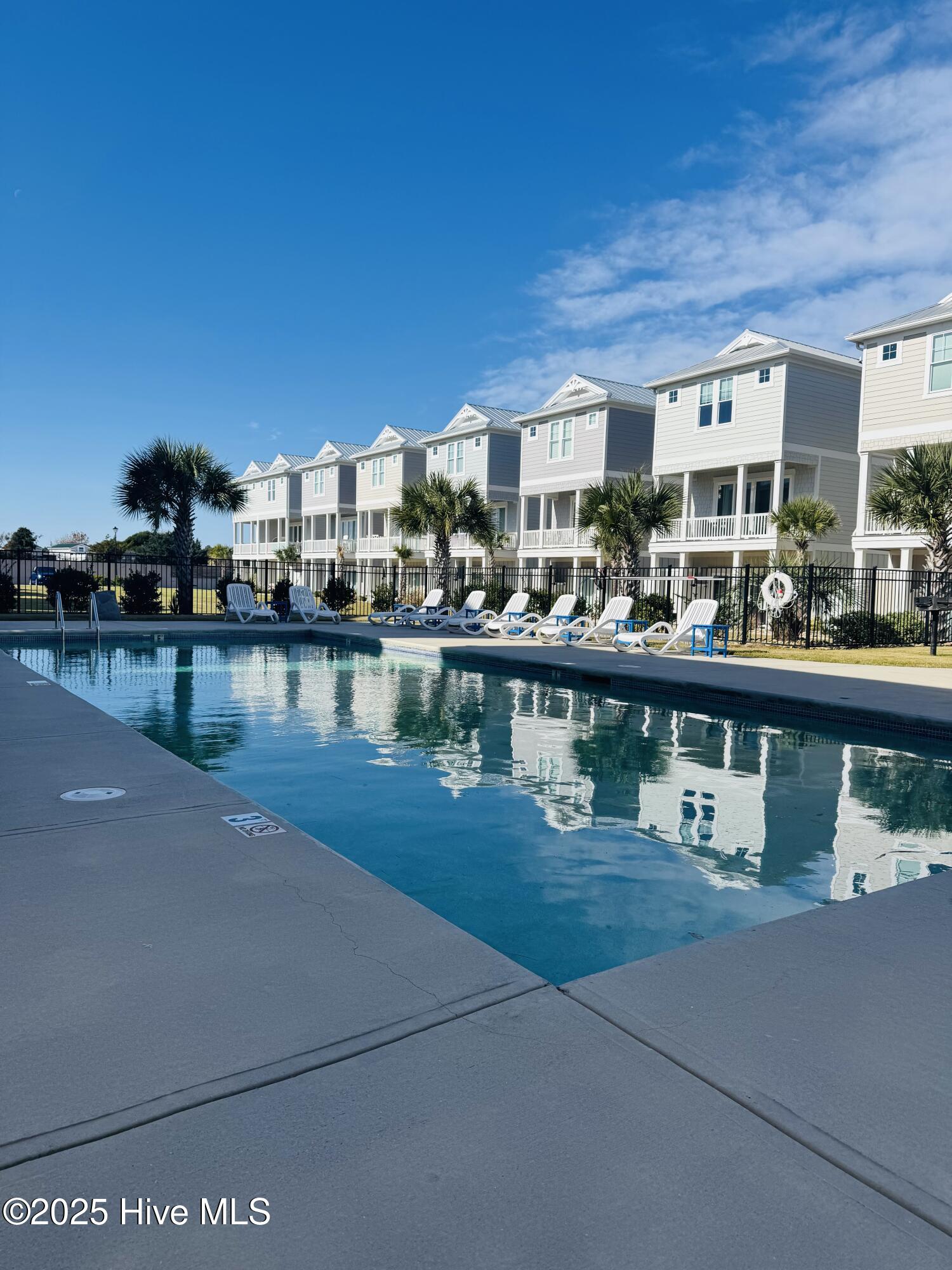 100541524 | Photo 30