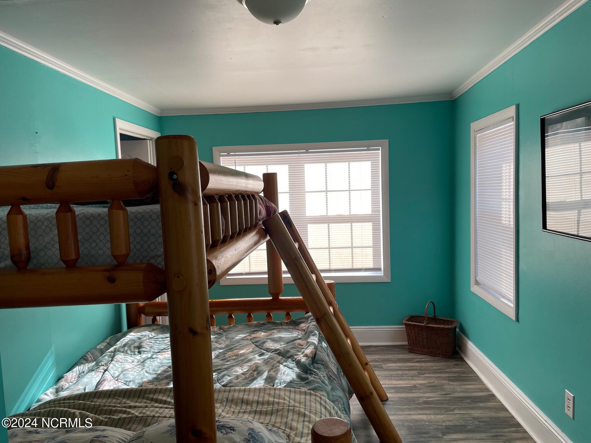 2524 Cedar Island Road,Cedar Island