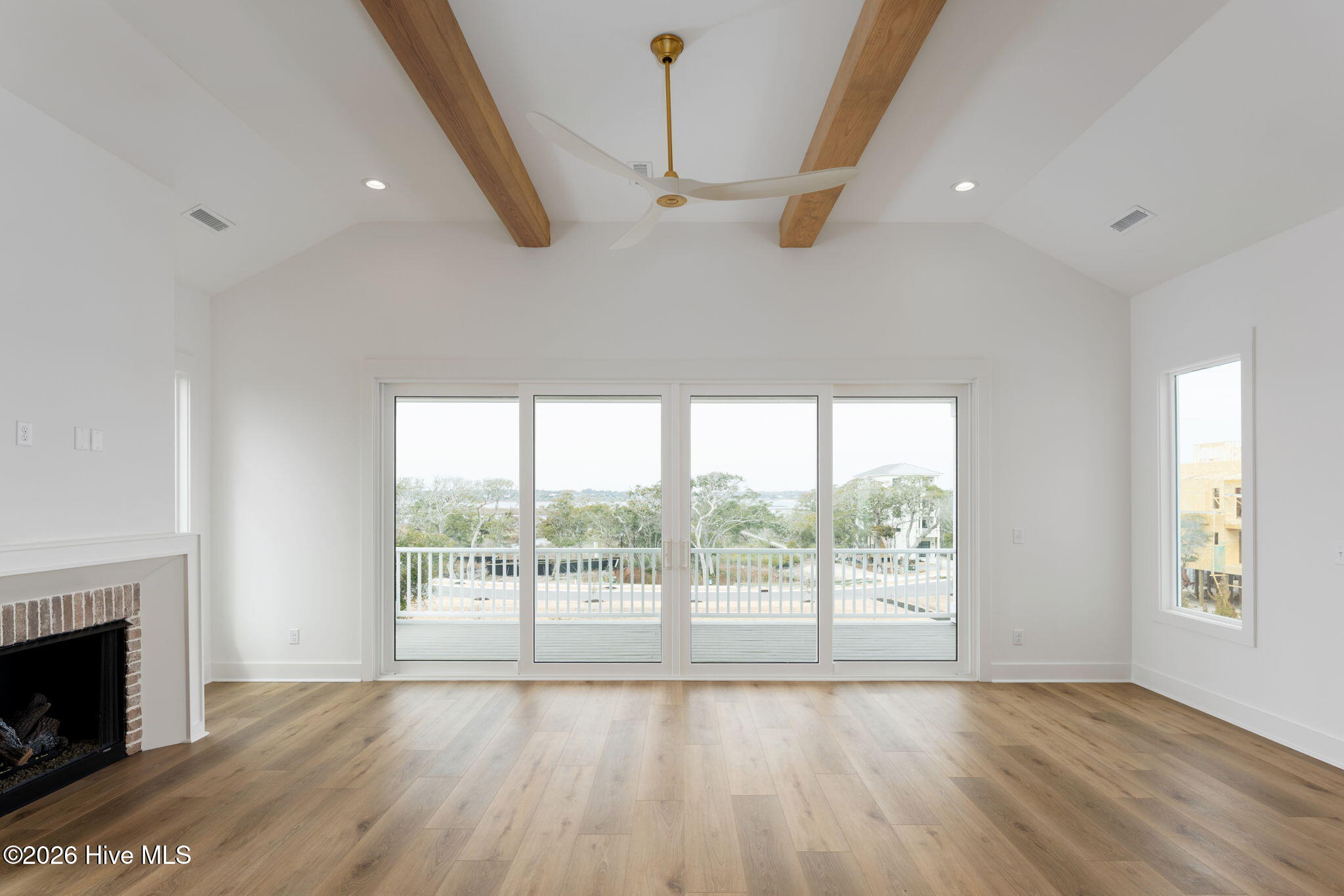 100 Peregrine Court, Surf City, NC 28445 – photo 10: living-area-01c