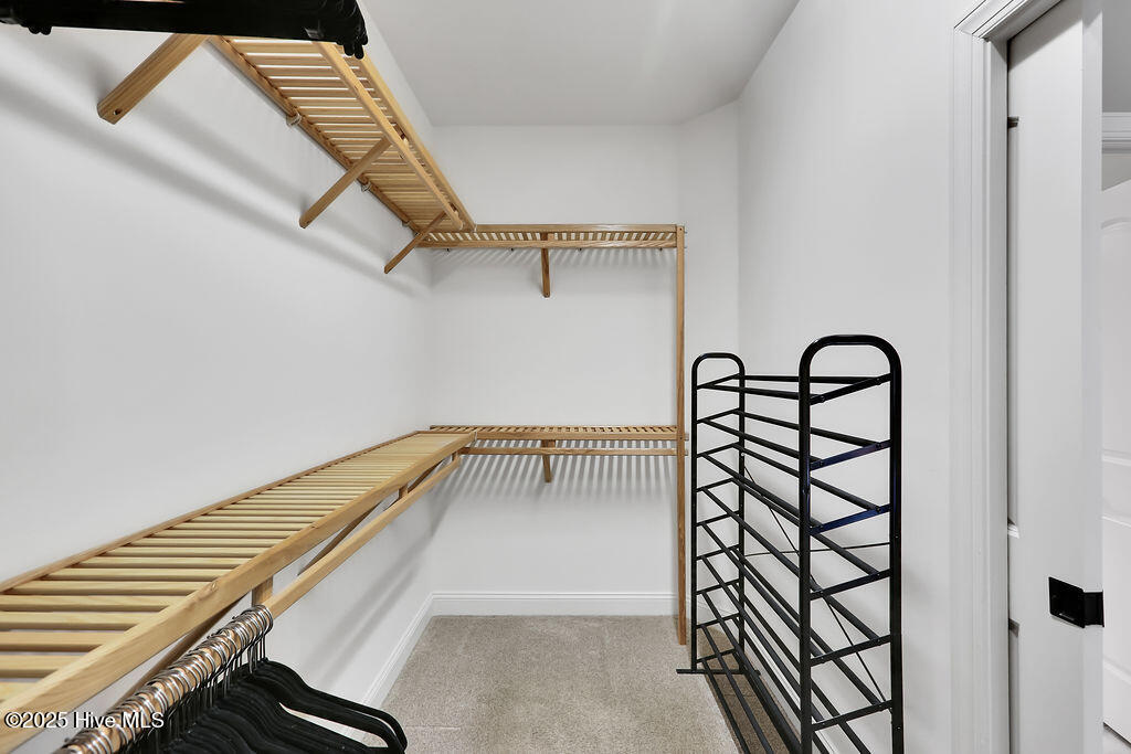 100545215 | Photo 24