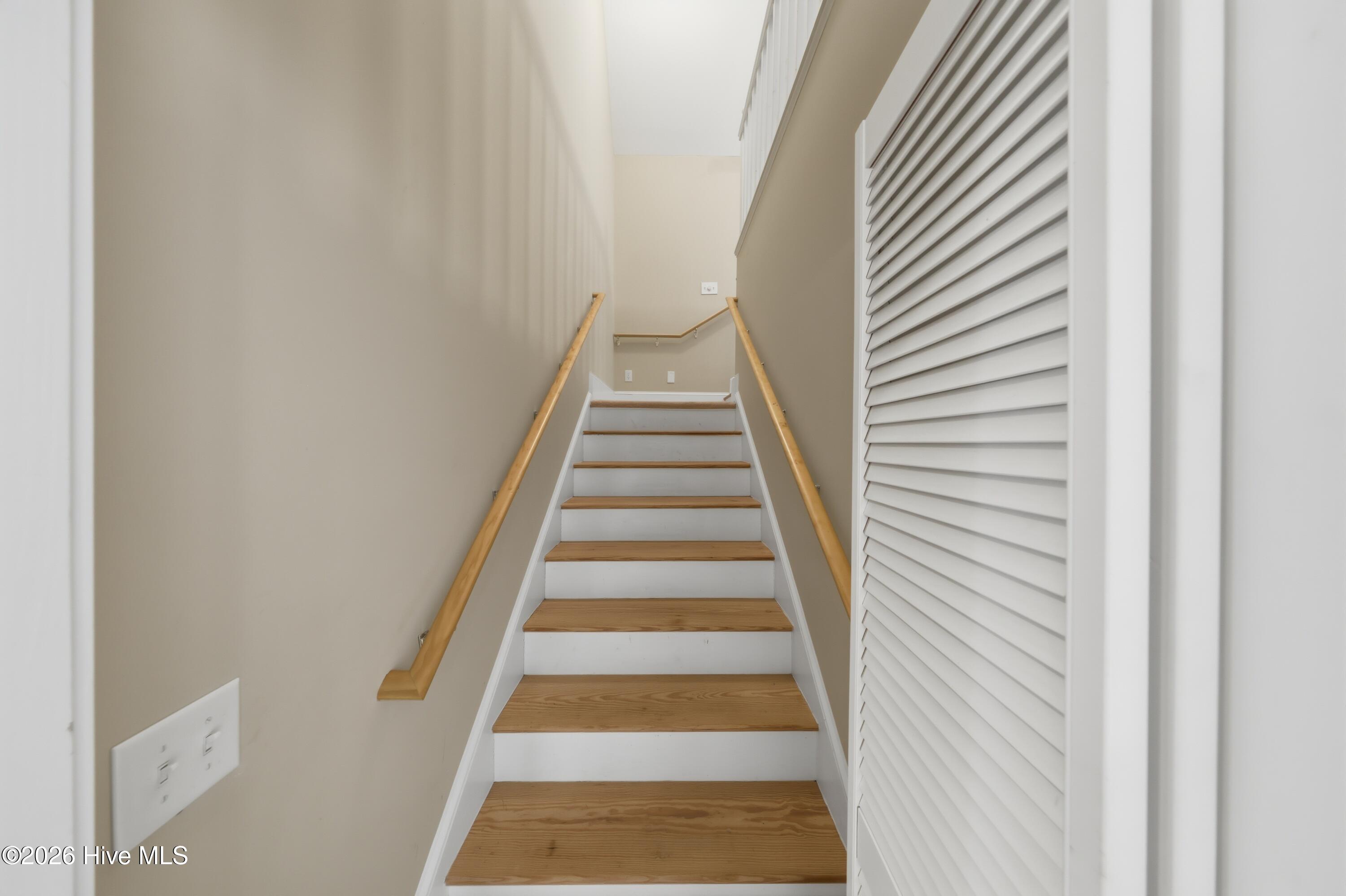 100564679 | Photo 39