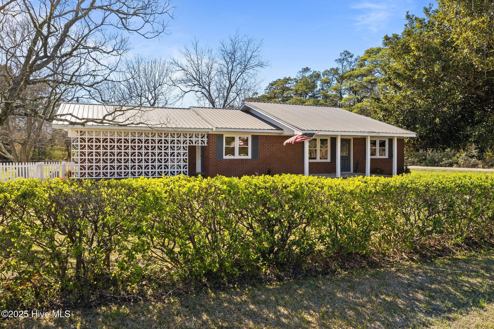 1041 Highway 101,Beaufort