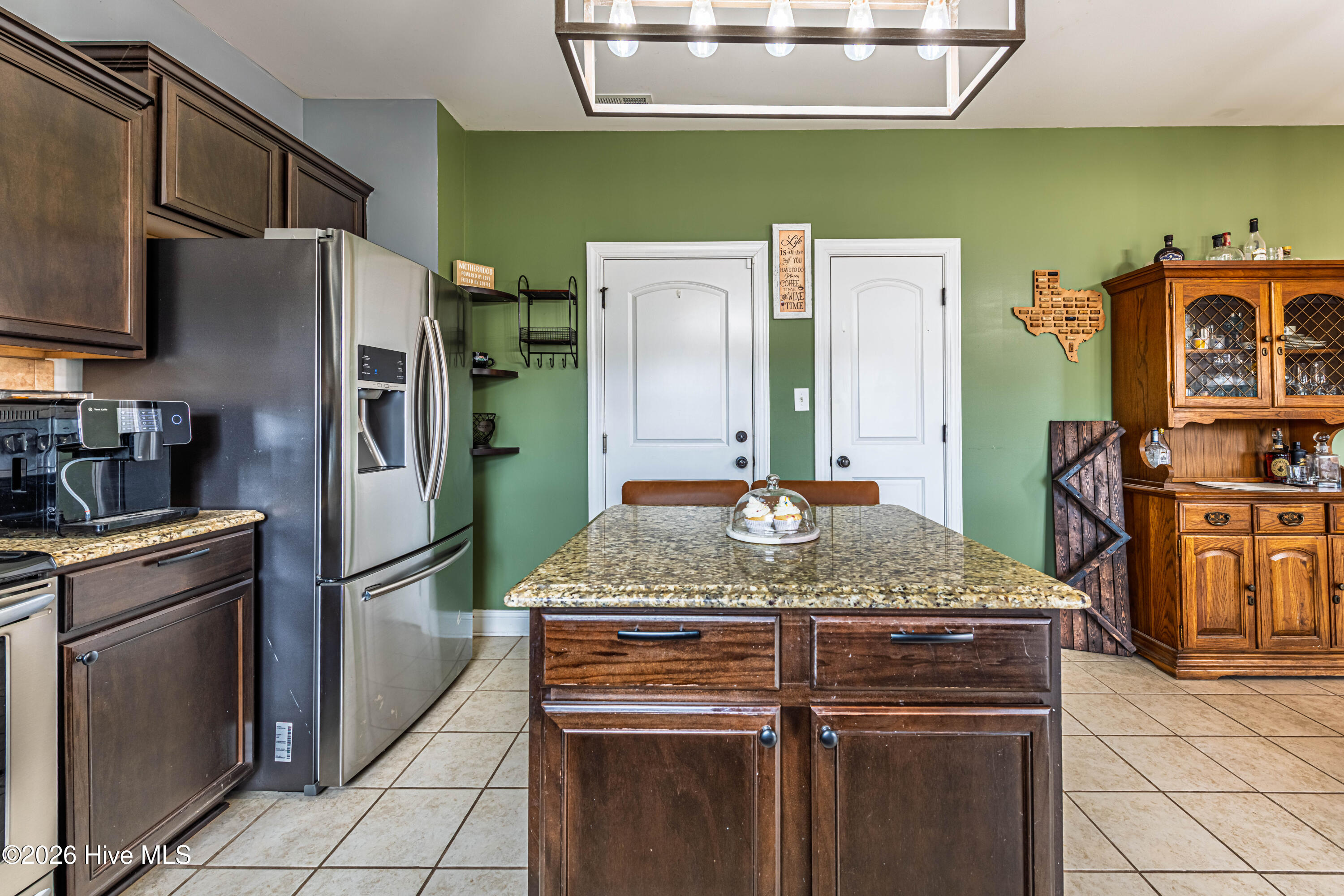 100555095 | Photo 43