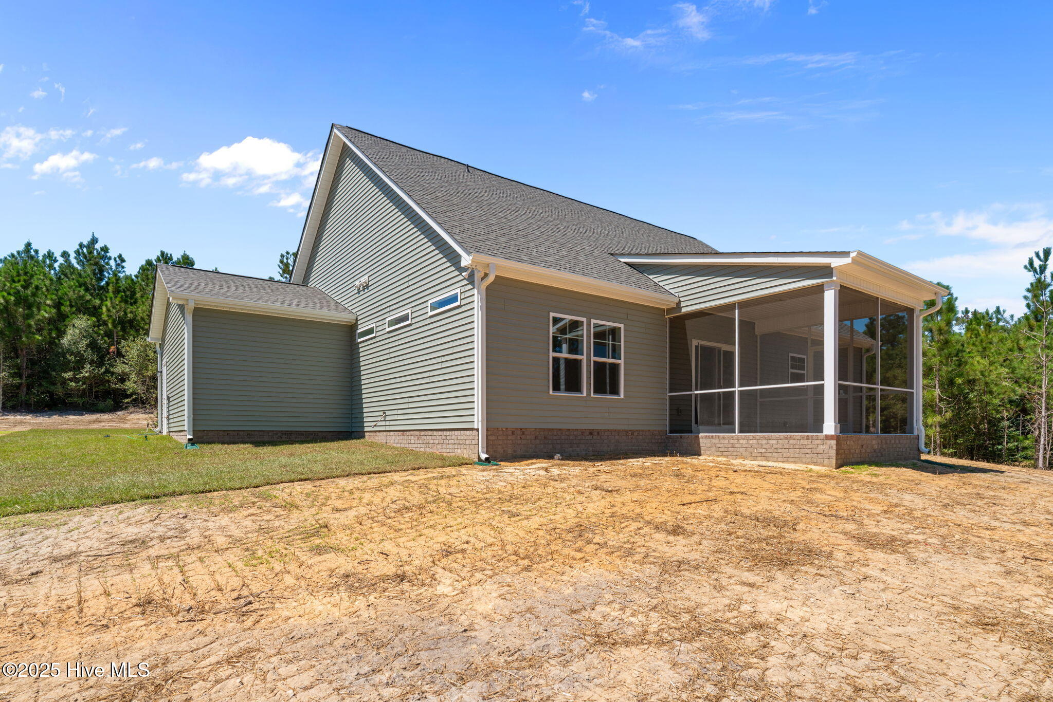 130 Hickory Pointer Way