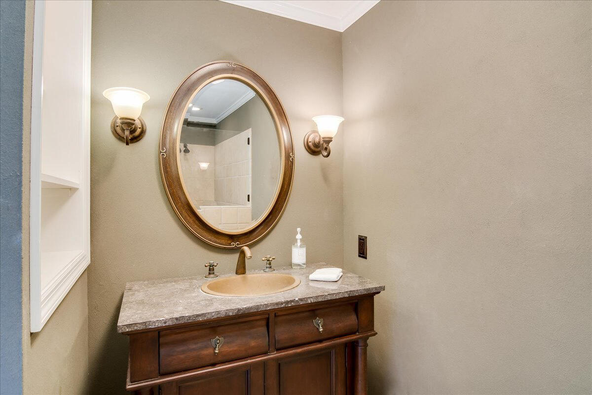 3505 Preston Trail