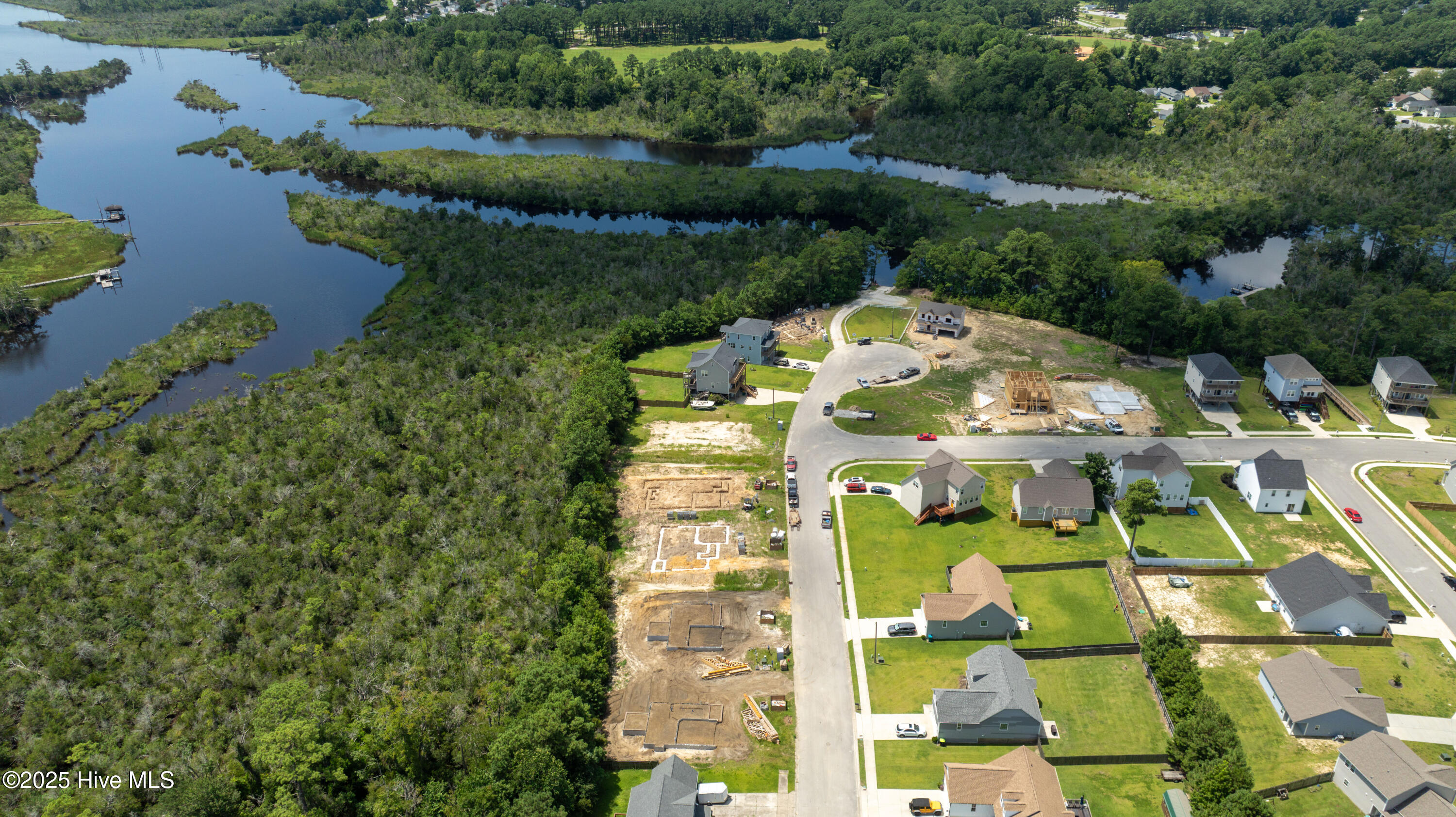 100526868 | Photo 28