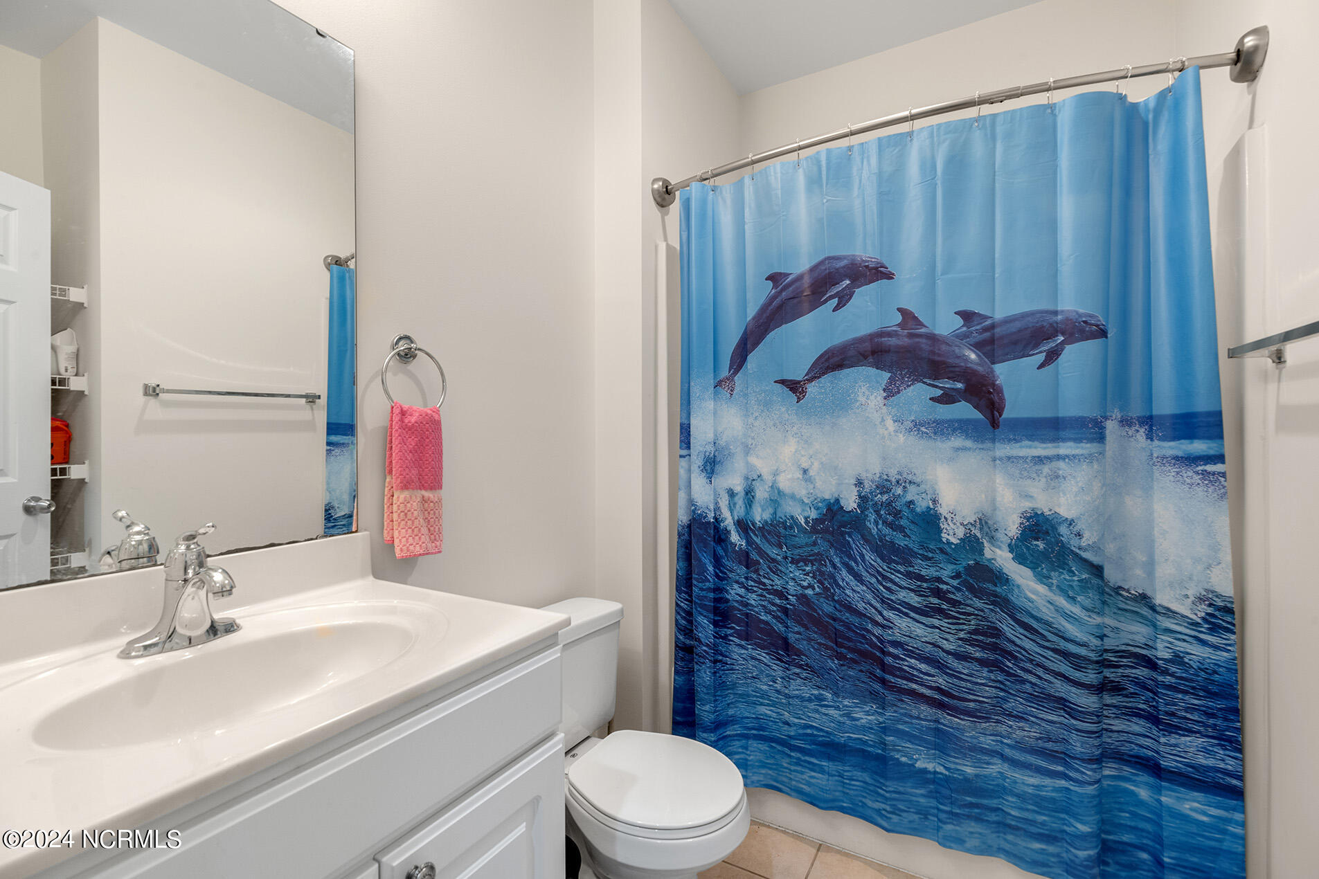 100463737 | Photo 13