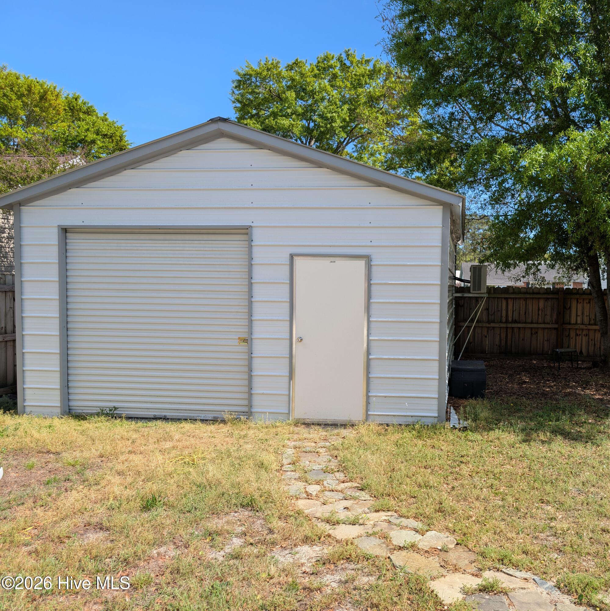 100566203 | Photo 16