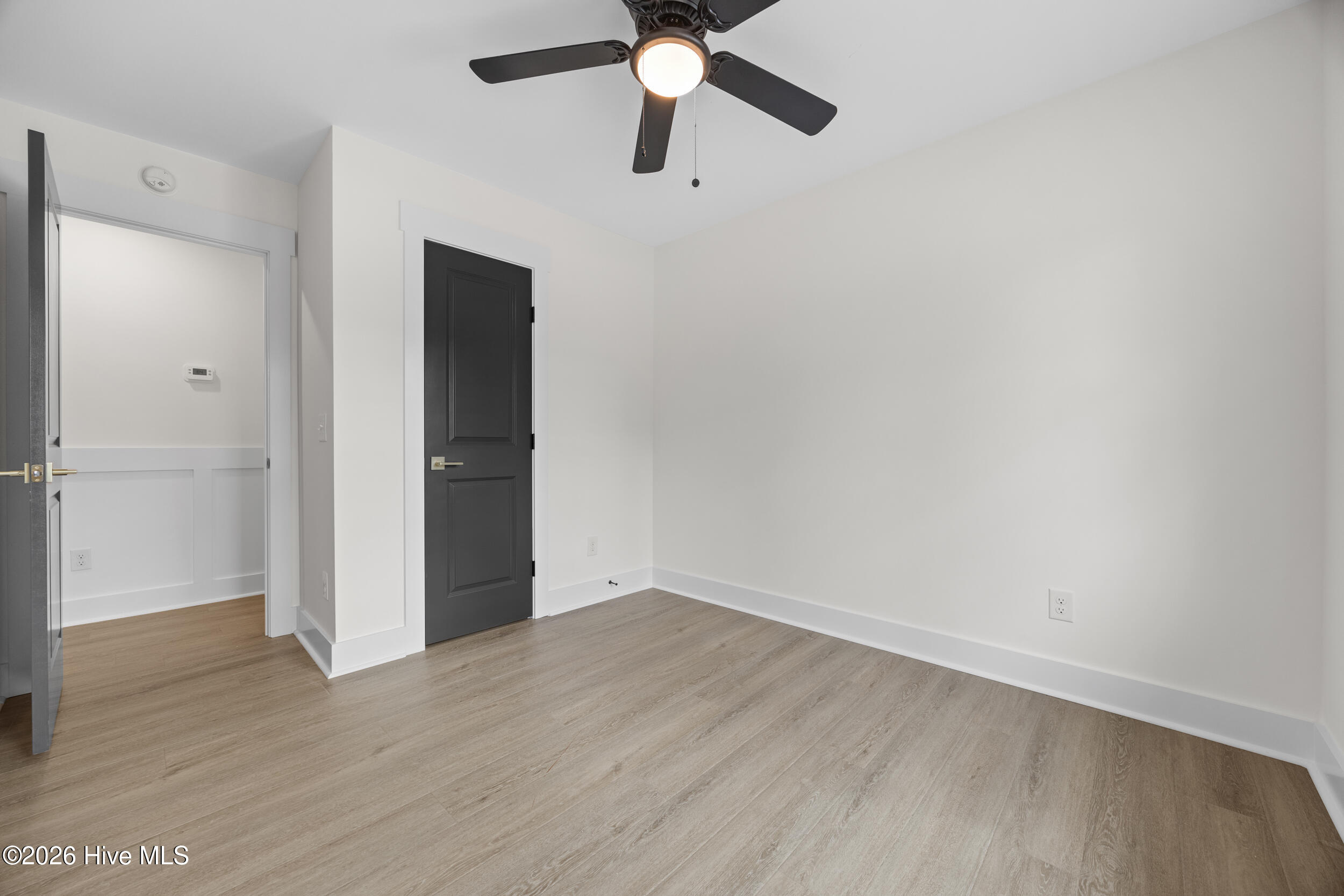 100556943 | Photo 33