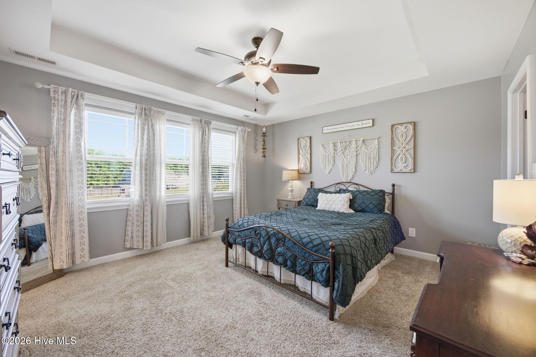 100570576 | Photo 18