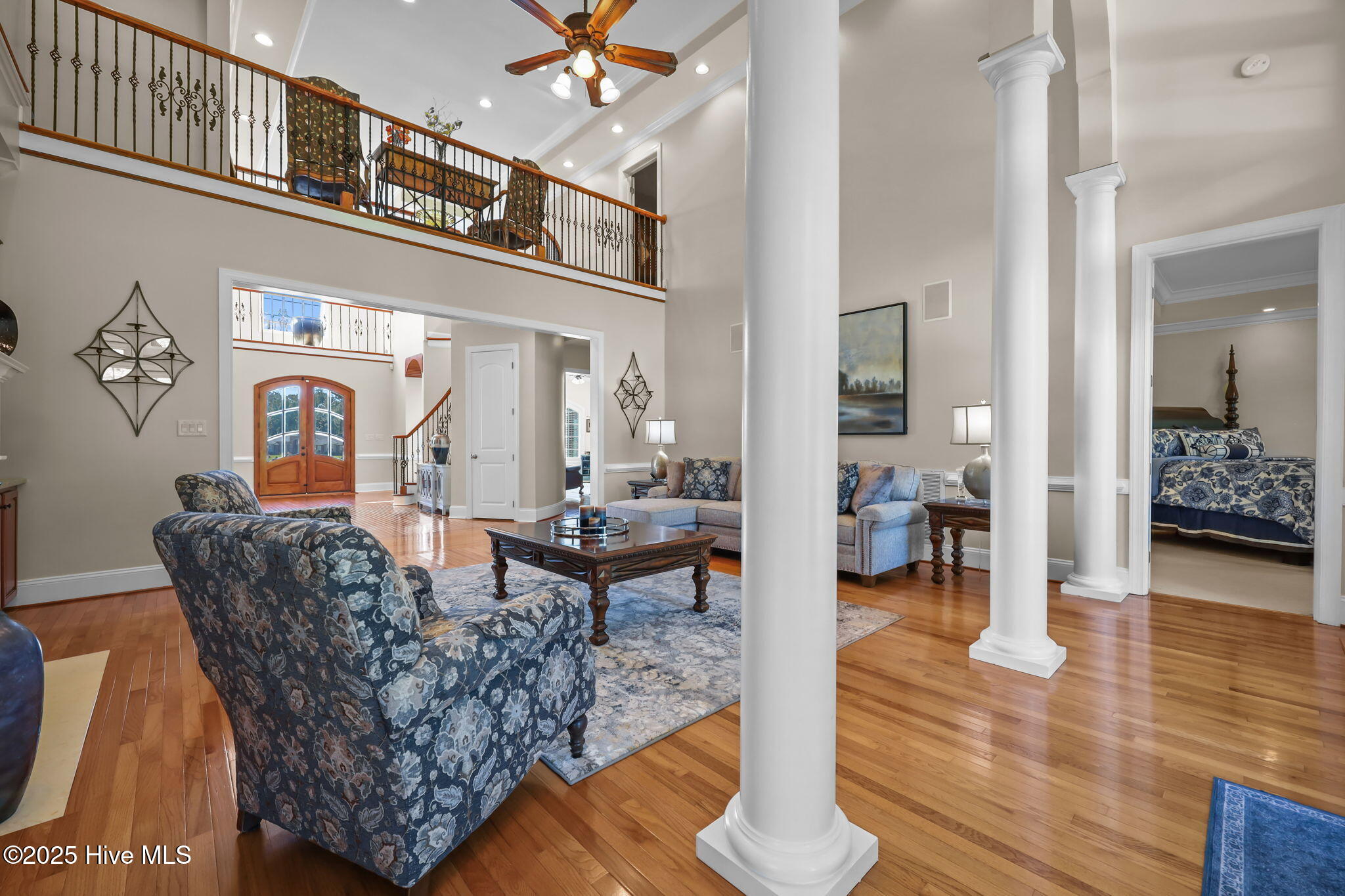 100529119 | Photo 14