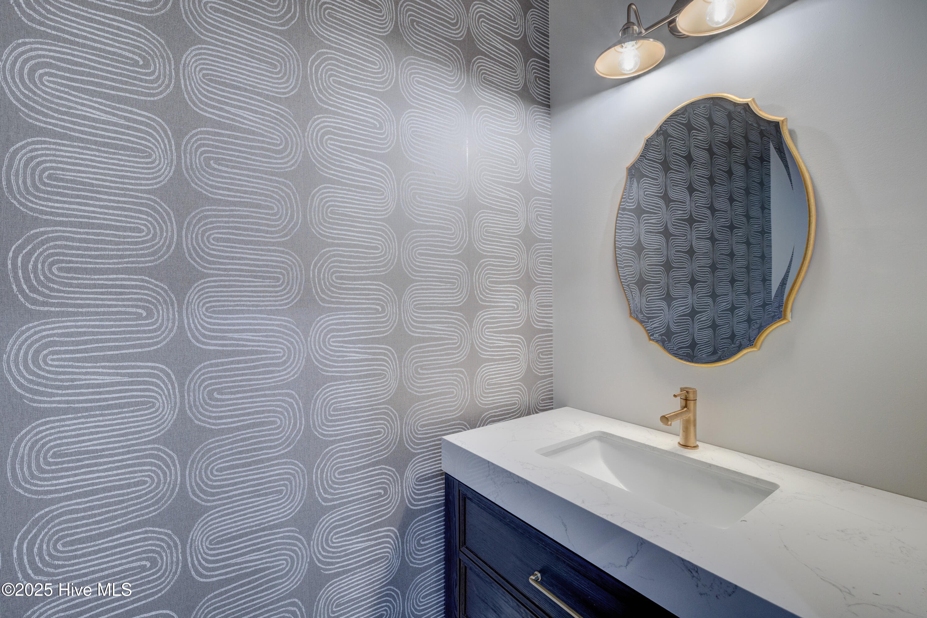 100526920 | Photo 20