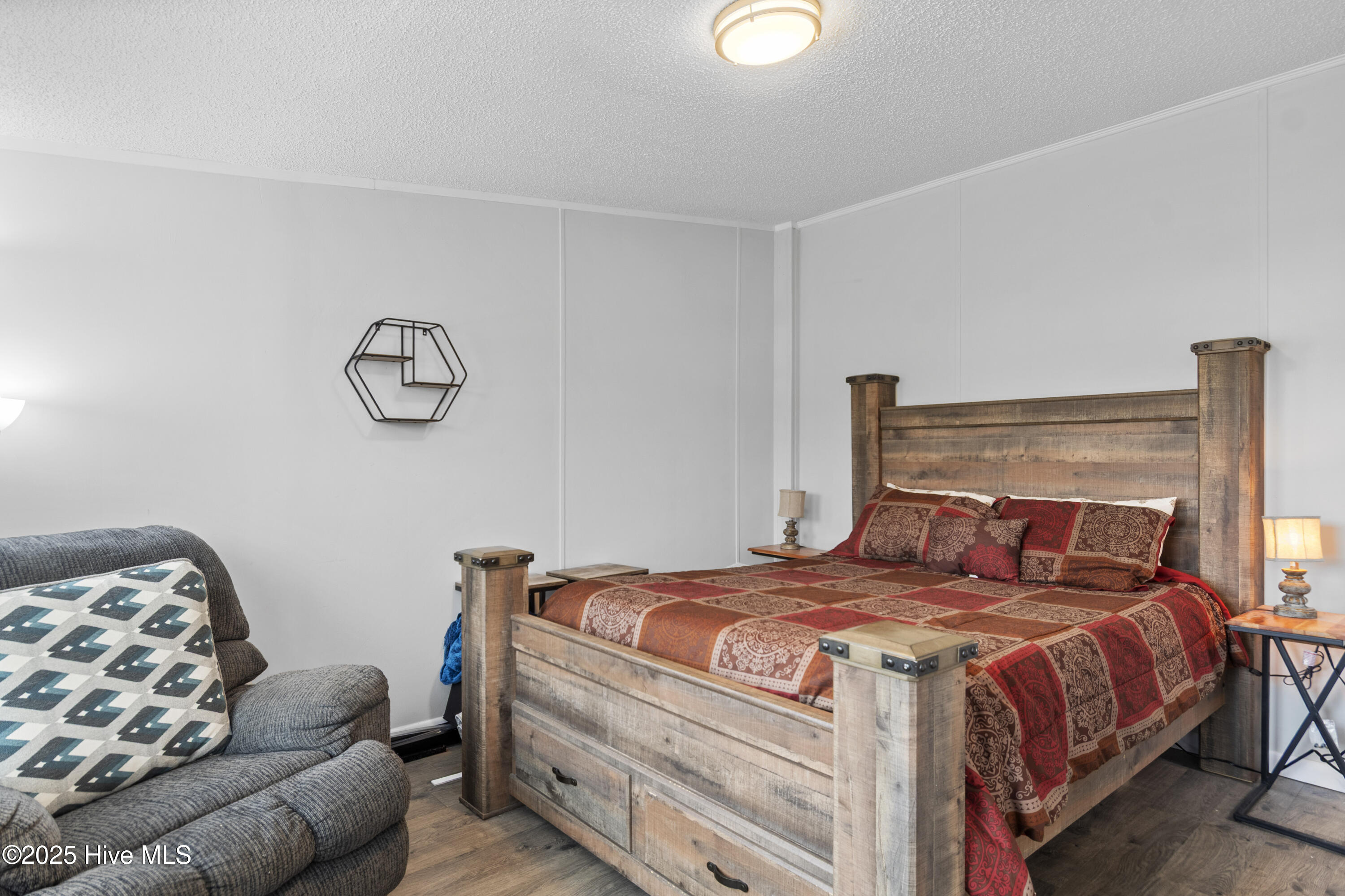 100517540 | Photo 27