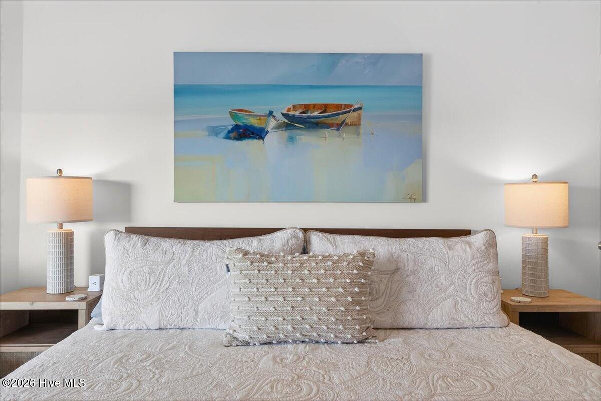 100549270 | Photo 24